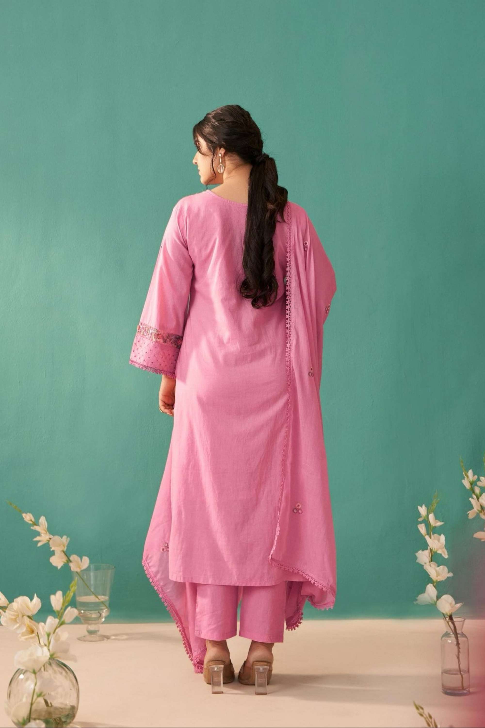 Printed-Cotton-V-Neck-Women-s-Kurta-Set