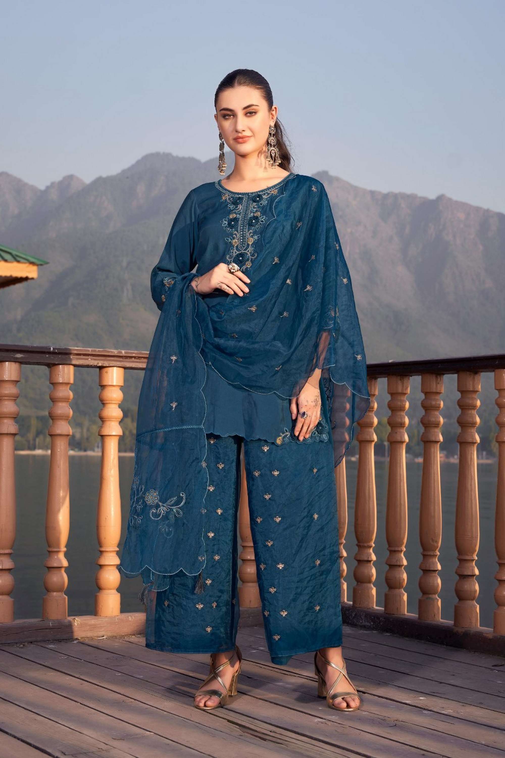 Blended-Fabric-Regular-Fit-Women-s-Kurta-Set