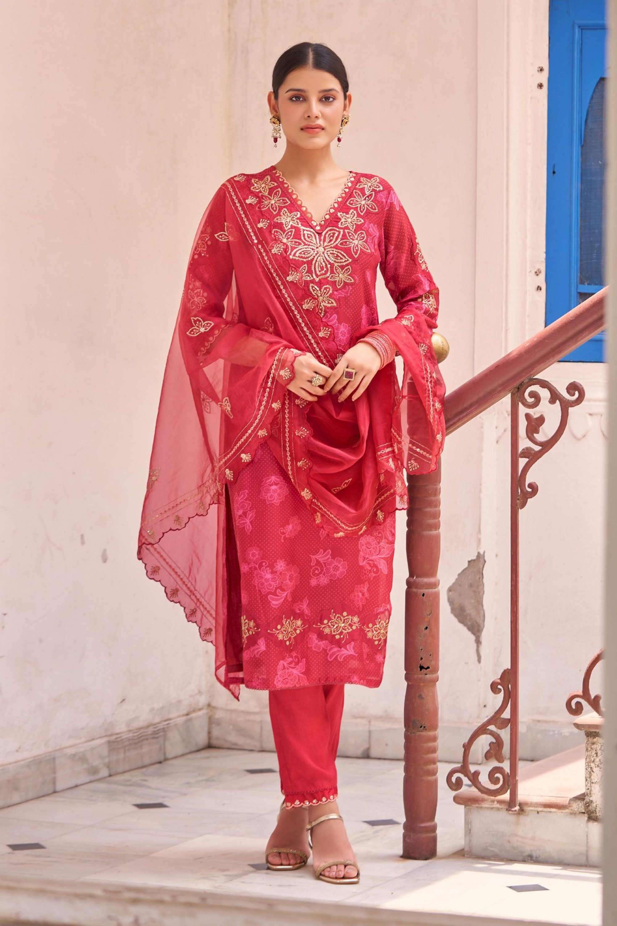 Solid-Silk-Women-s-Ethnic-Kurta-Set