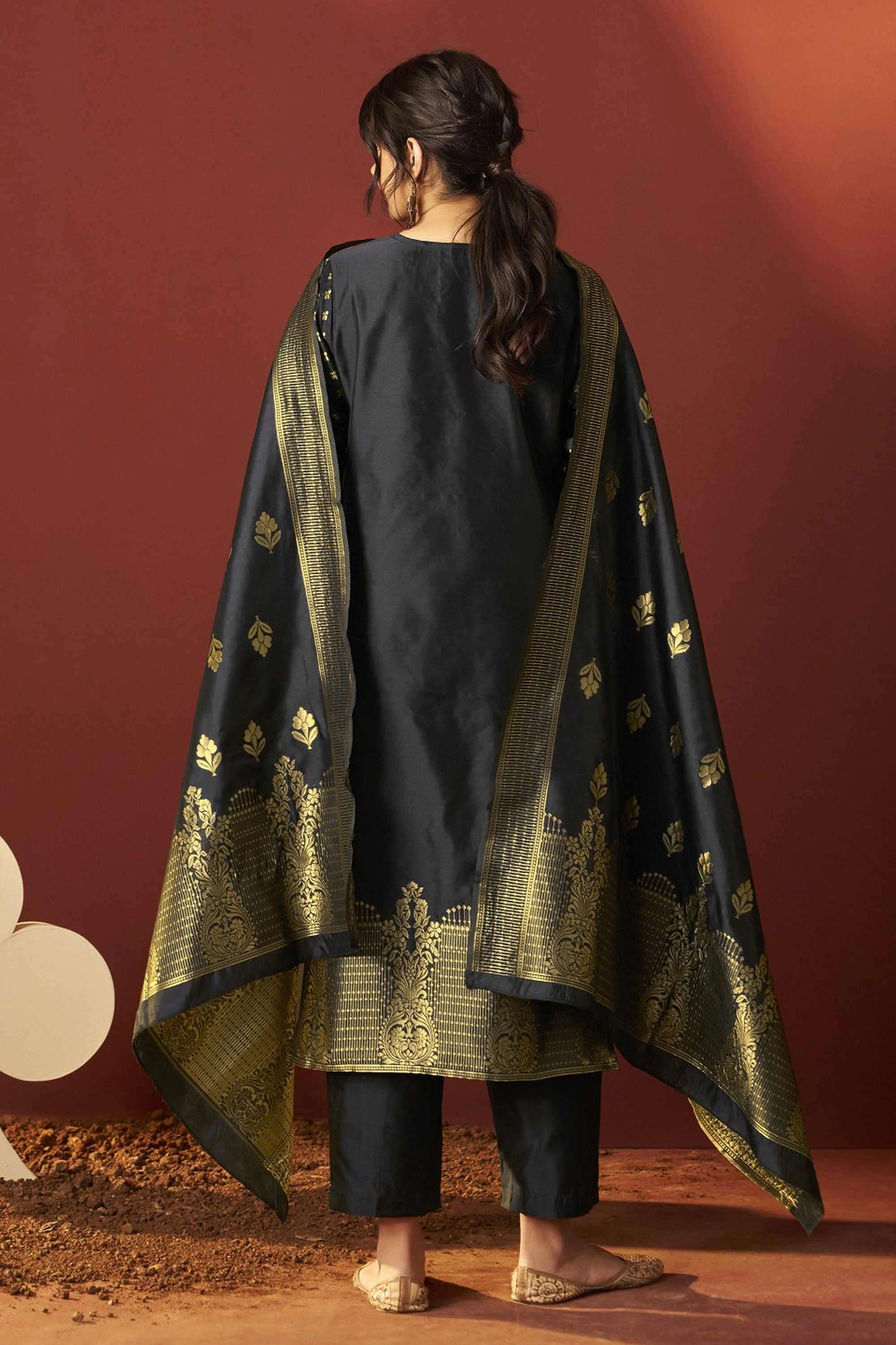 Embroidered-Silk-Women-s-Ethnic-Kurta-Set