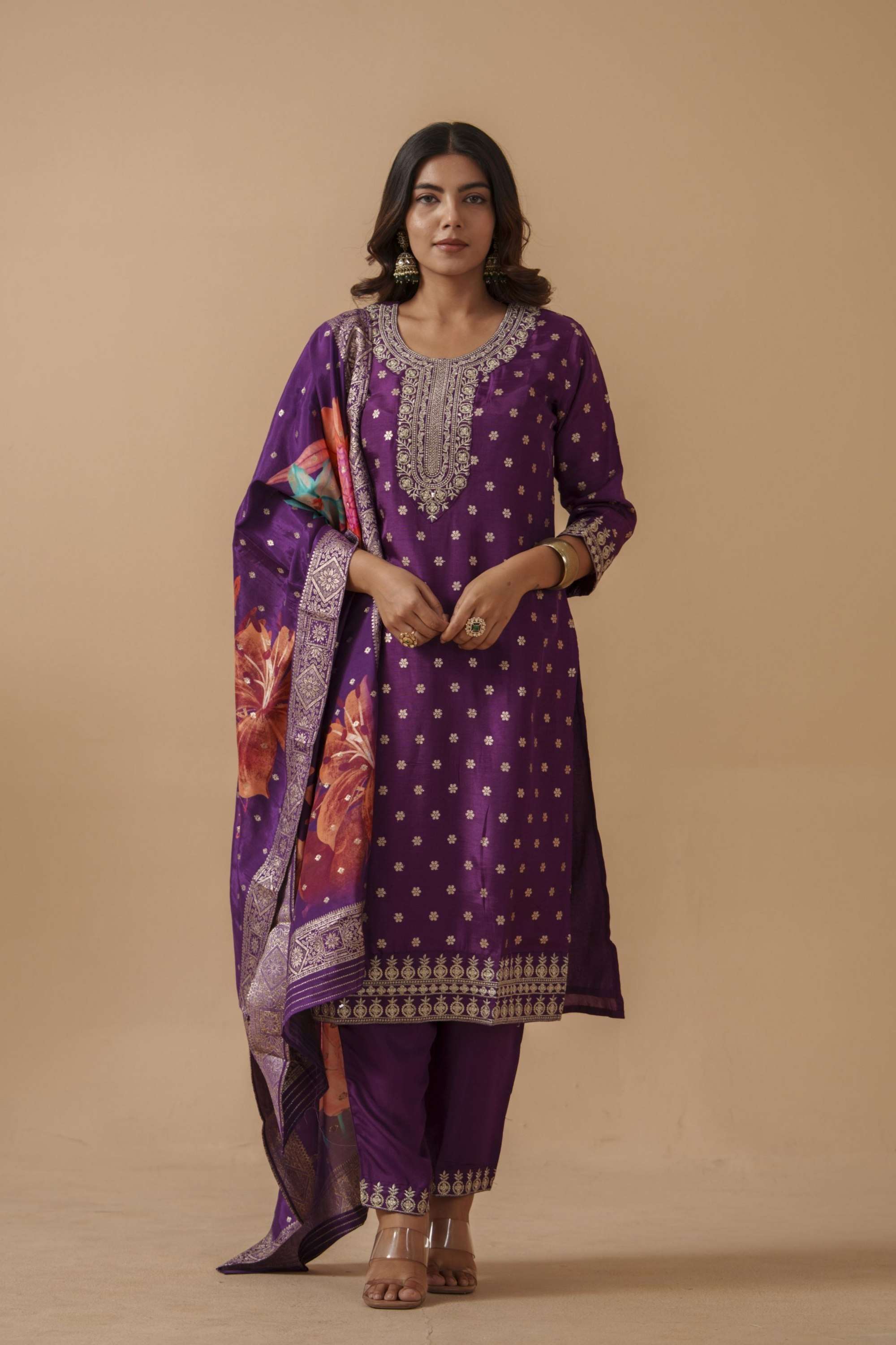 Embroidered-Blended-Fabric-Round-Neck-Women-s-Kurta-Set