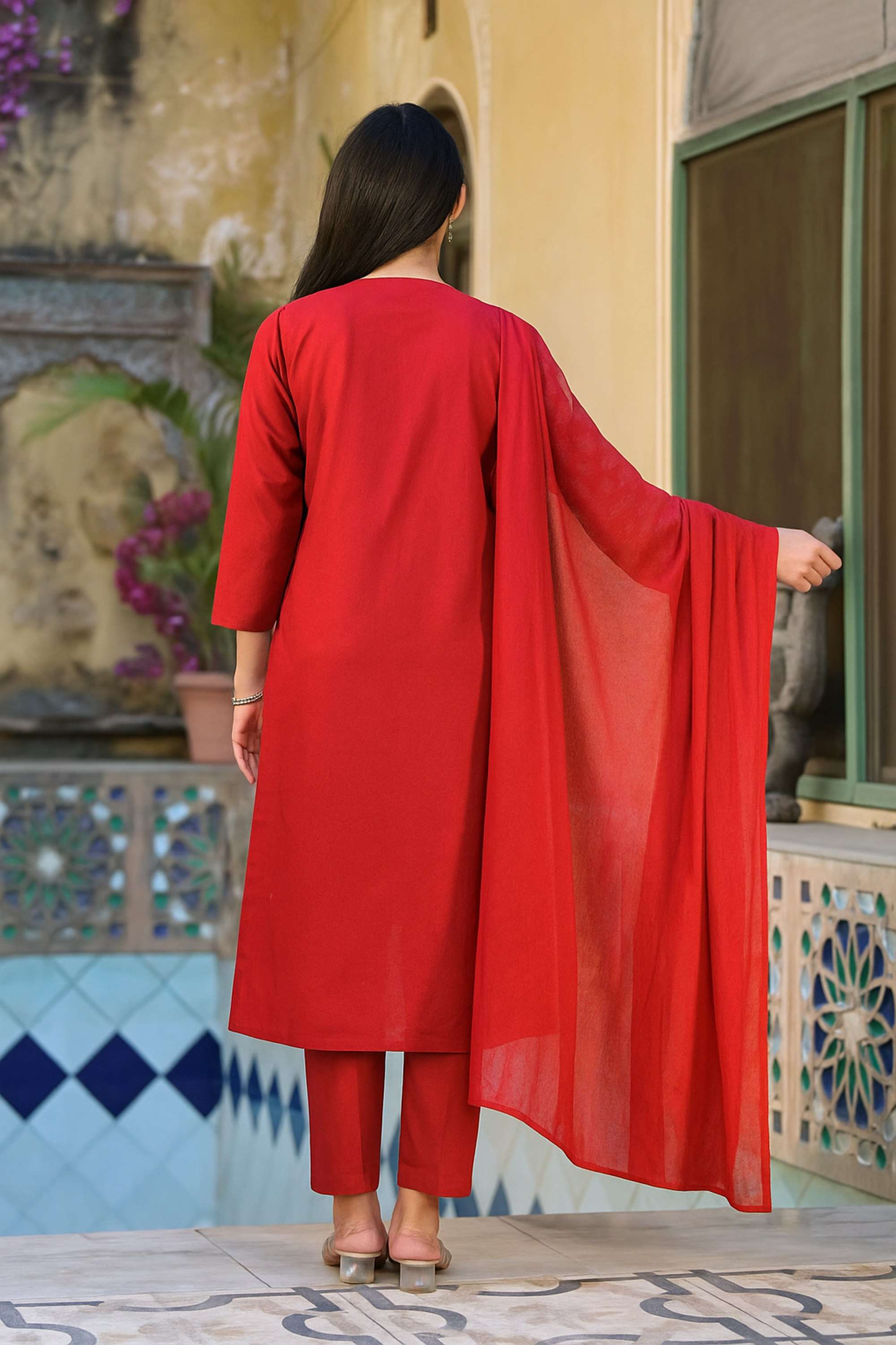 Printed-Cotton-V-Neck-Women-s-Kurta-Set