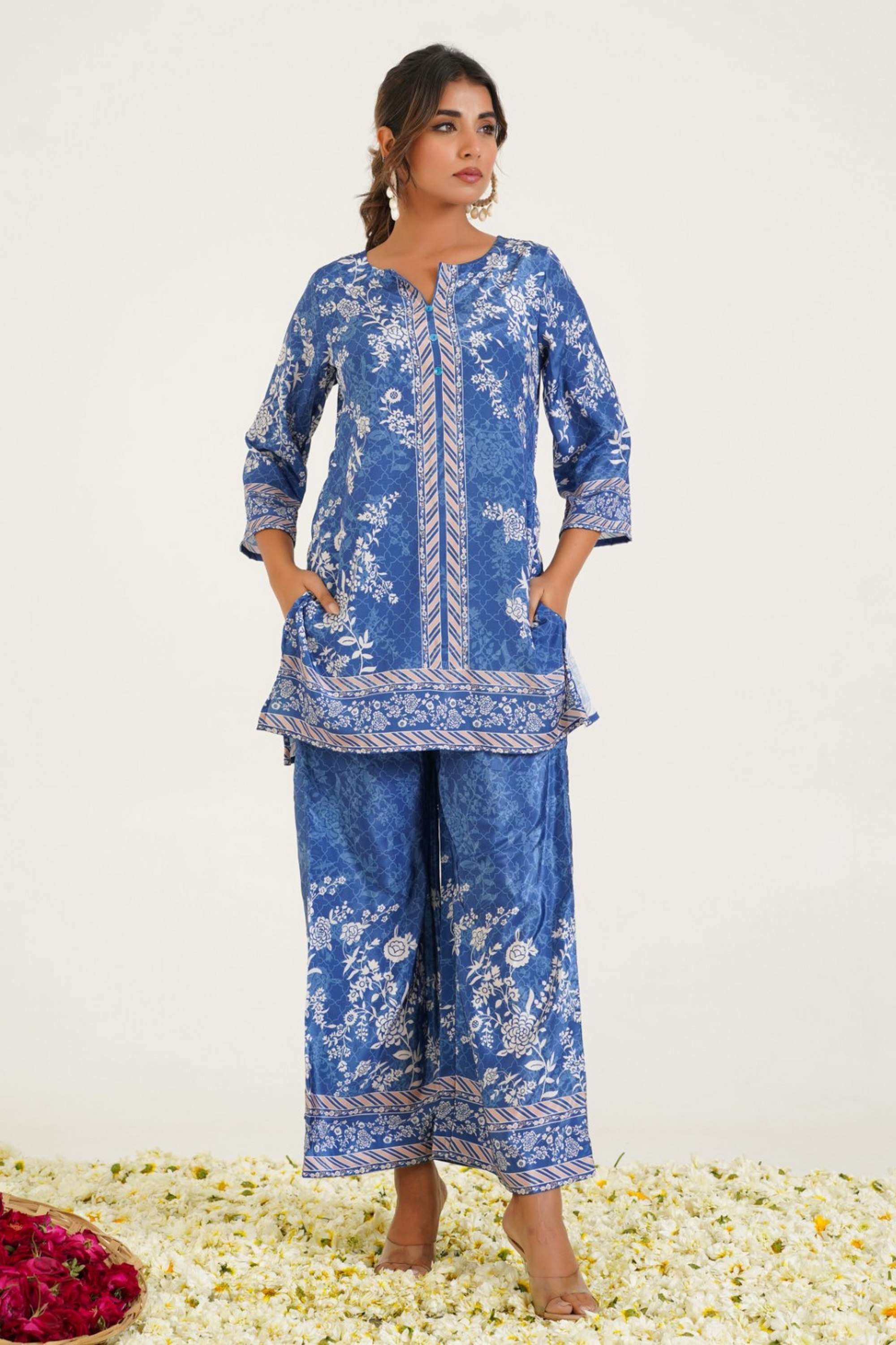 Printed-Crepe-V-Neck-Women-s-Co-Ord-Set