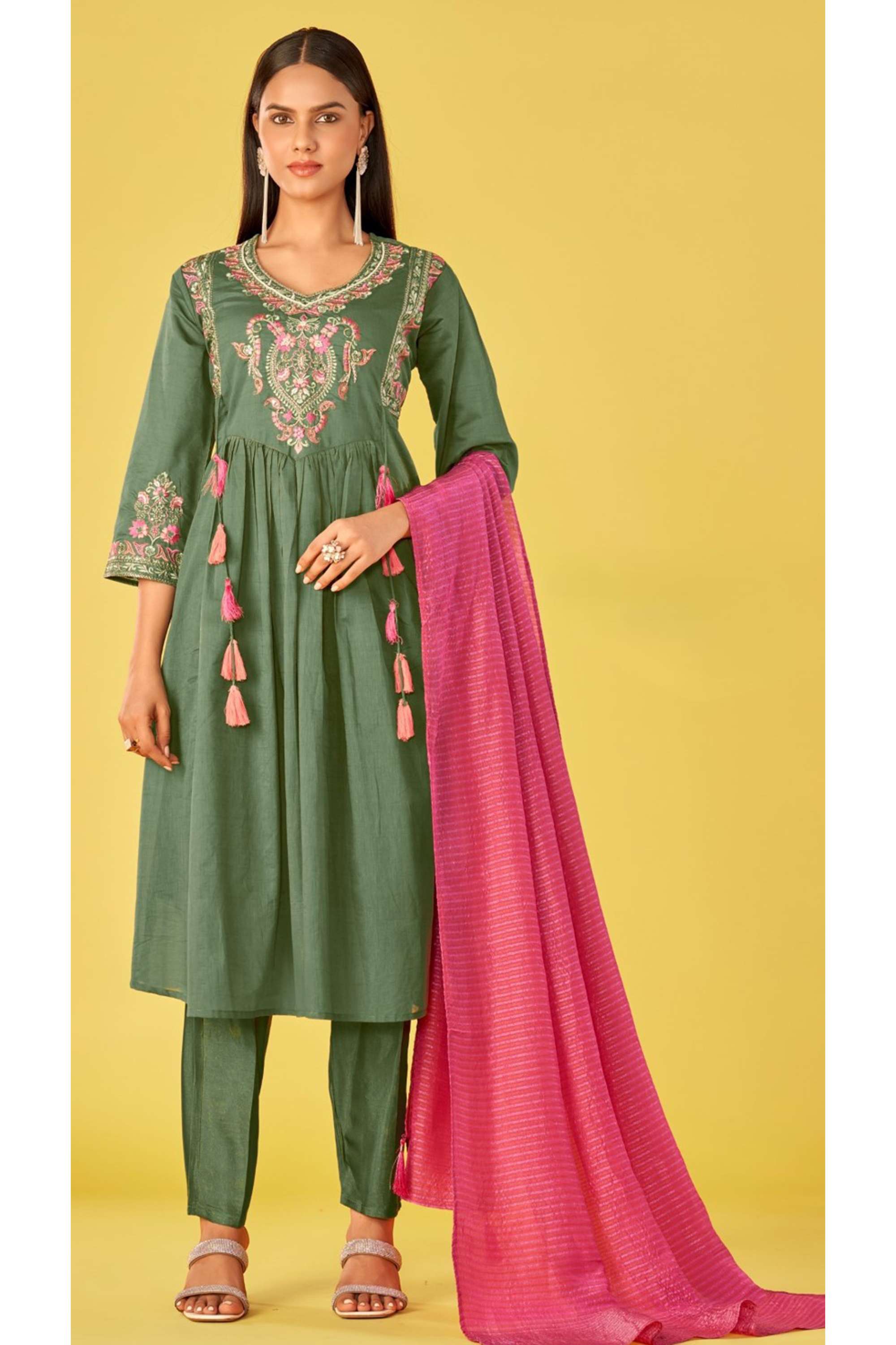Embroidered-Cotton-Women-s-Ethnic-Kurta-Set