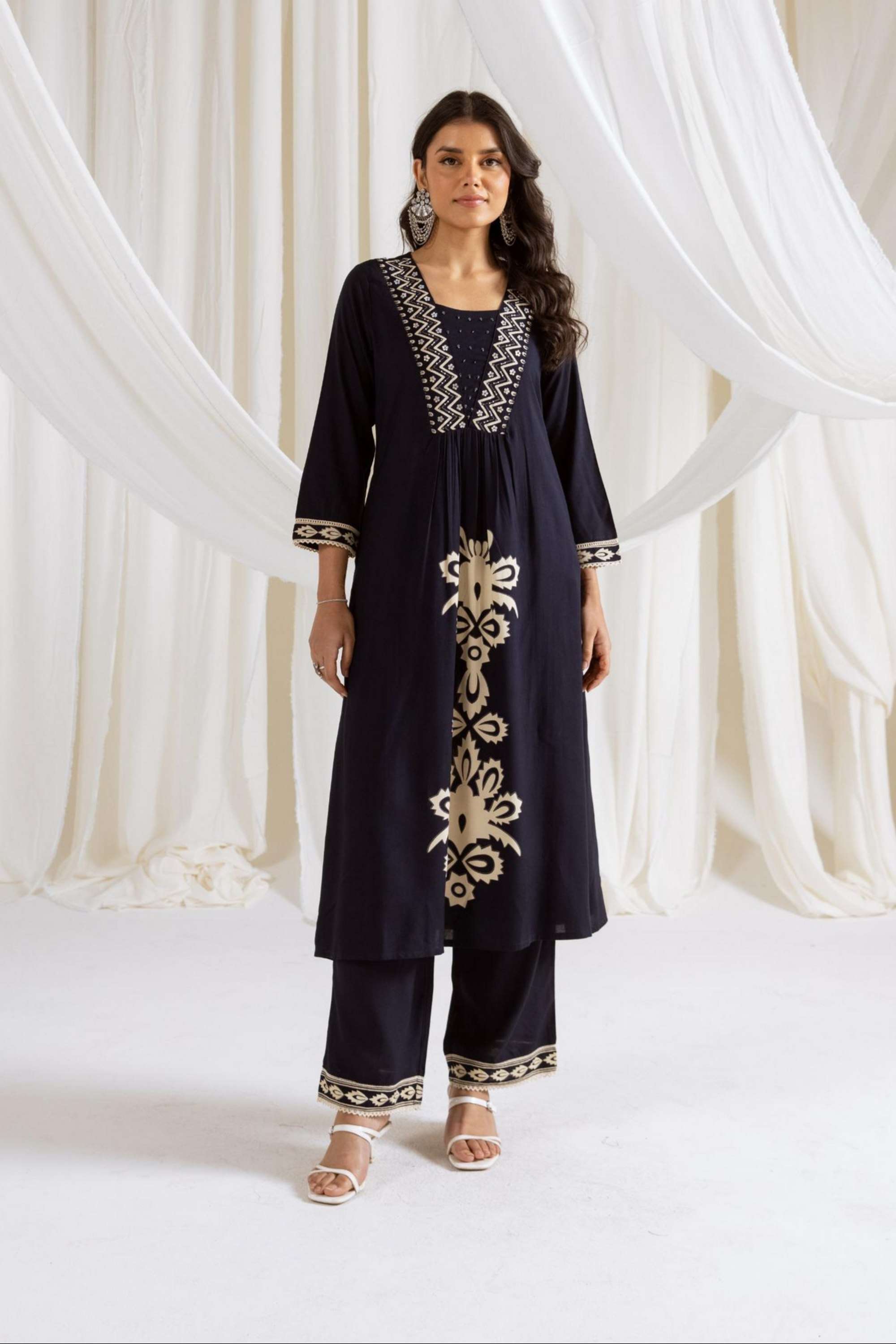 Printed-Cotton-Blend-V-Neck-Women-s-Co-Ord-Set