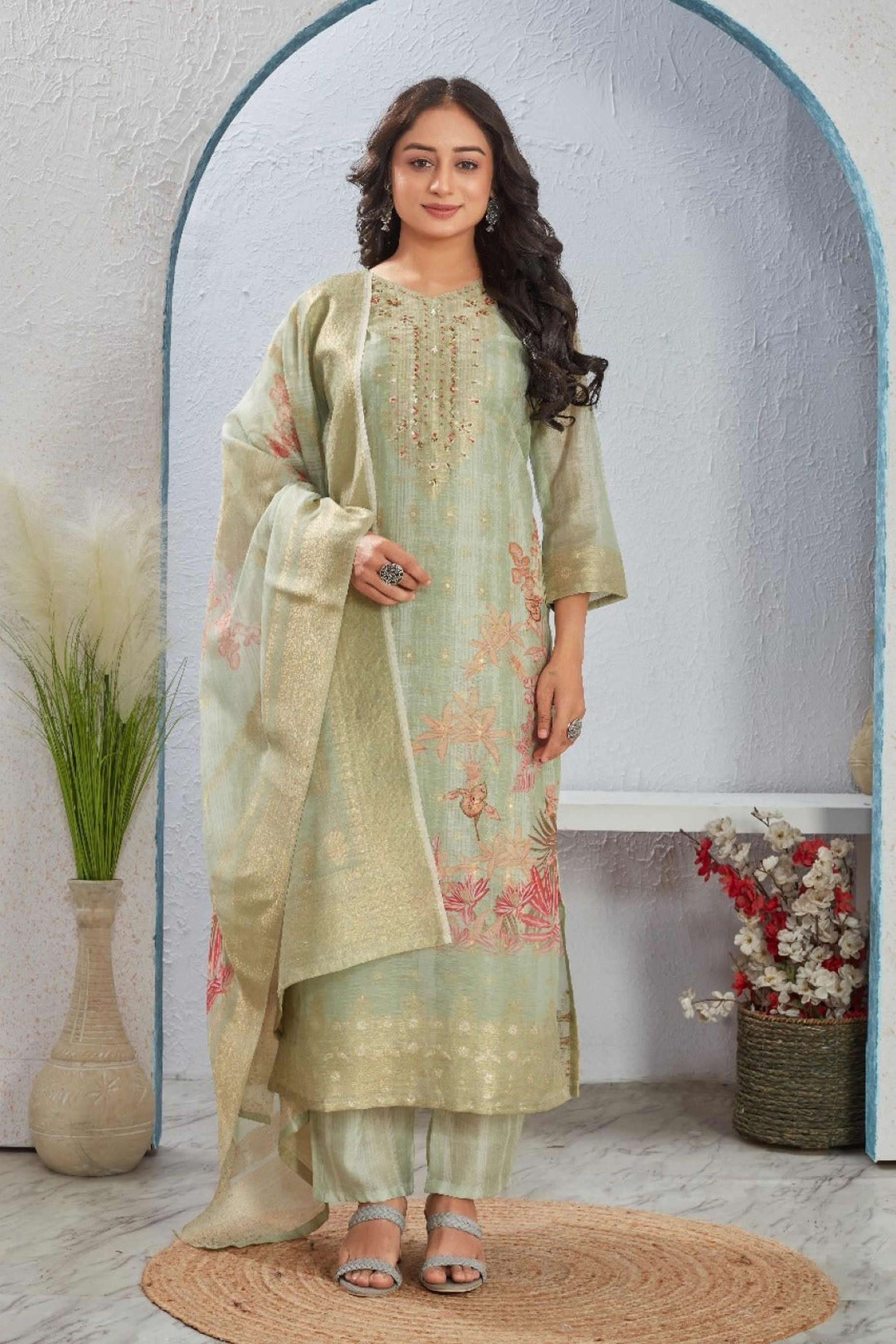 Solid-Viscose-Women-s-Ethnic-Kurta-Set