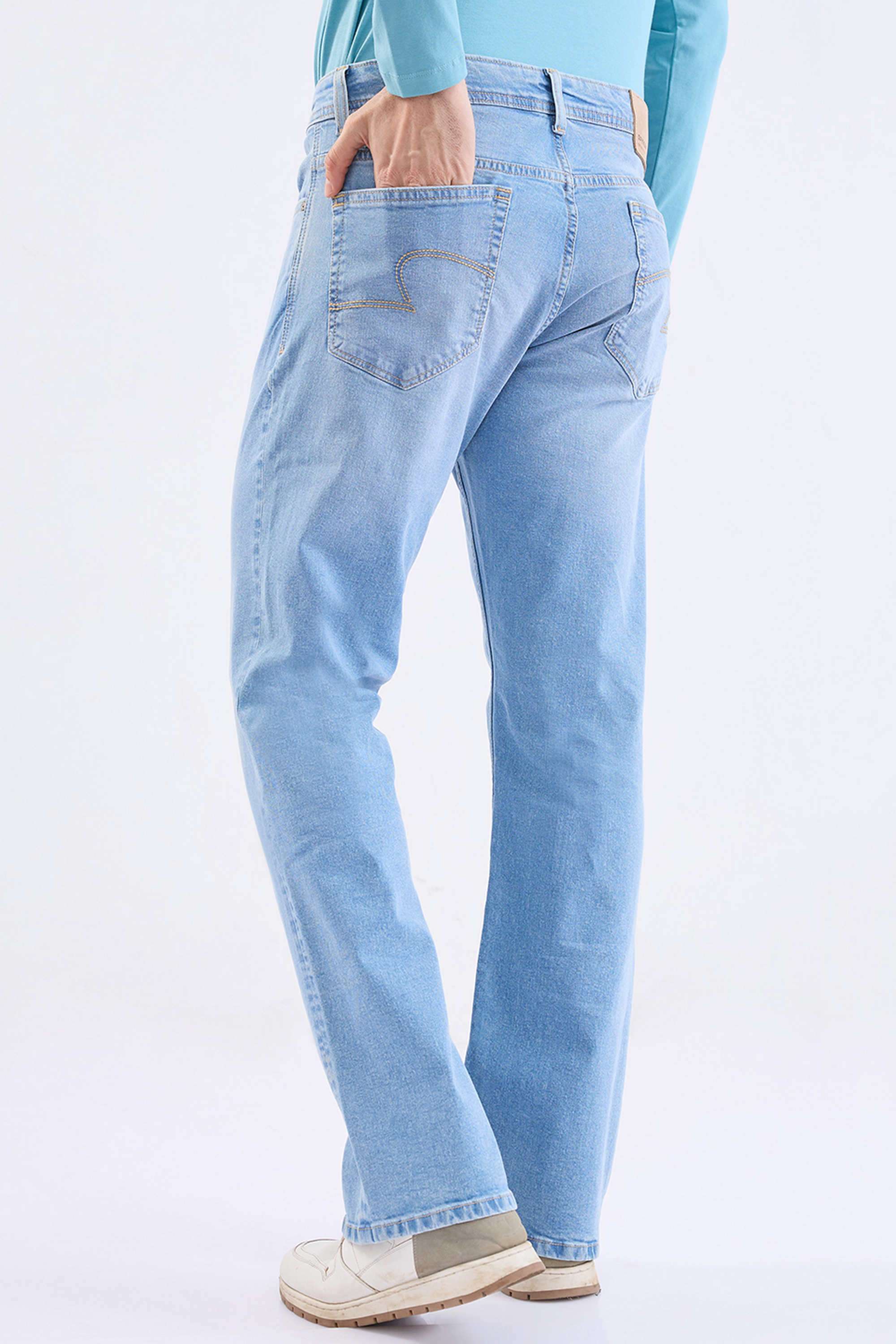 Light-Wash-Cotton-Regular-Fit-Men-s-Jeans