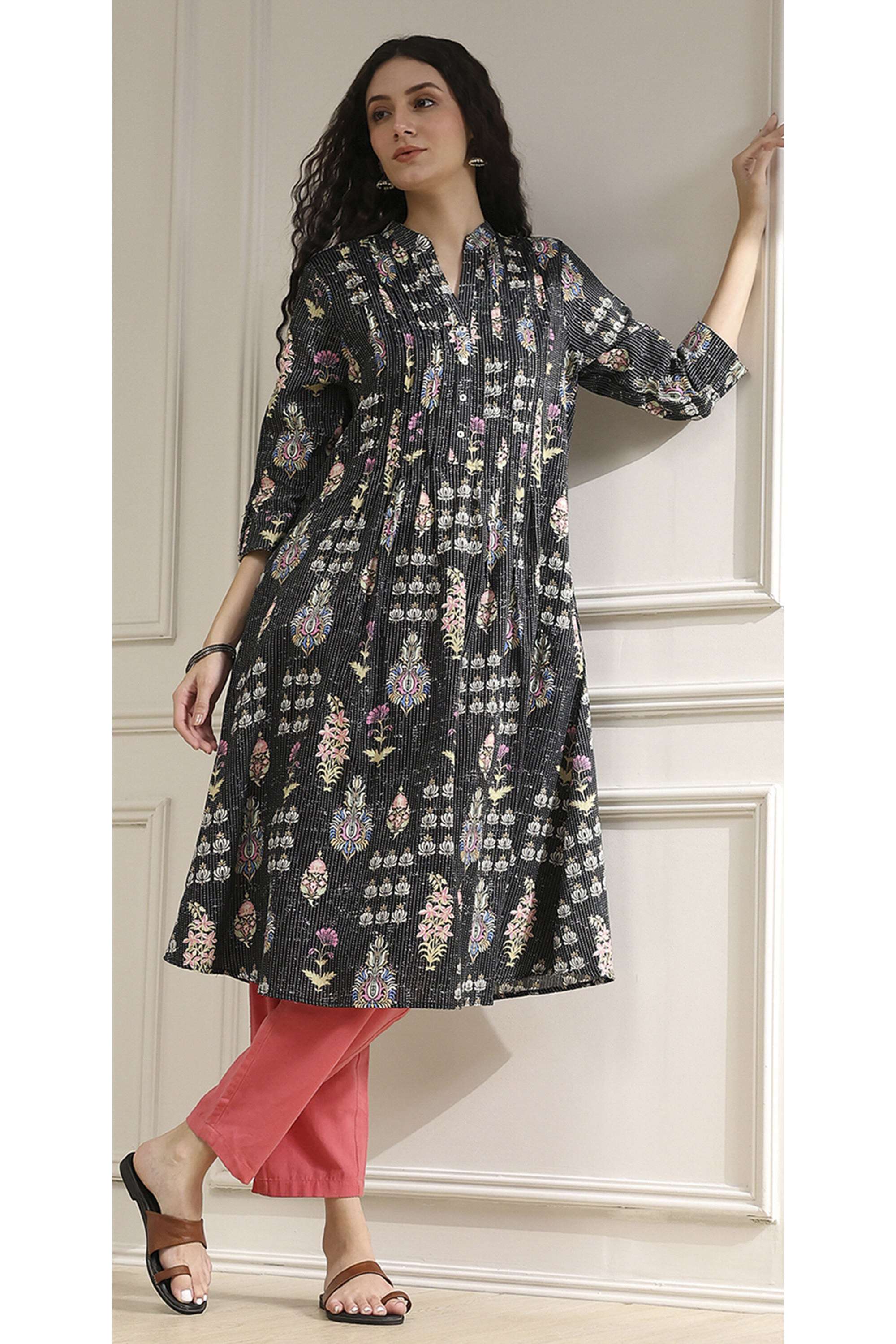 Printed-Cotton-Y-Neck-Women-Festive-Wear-Kurta