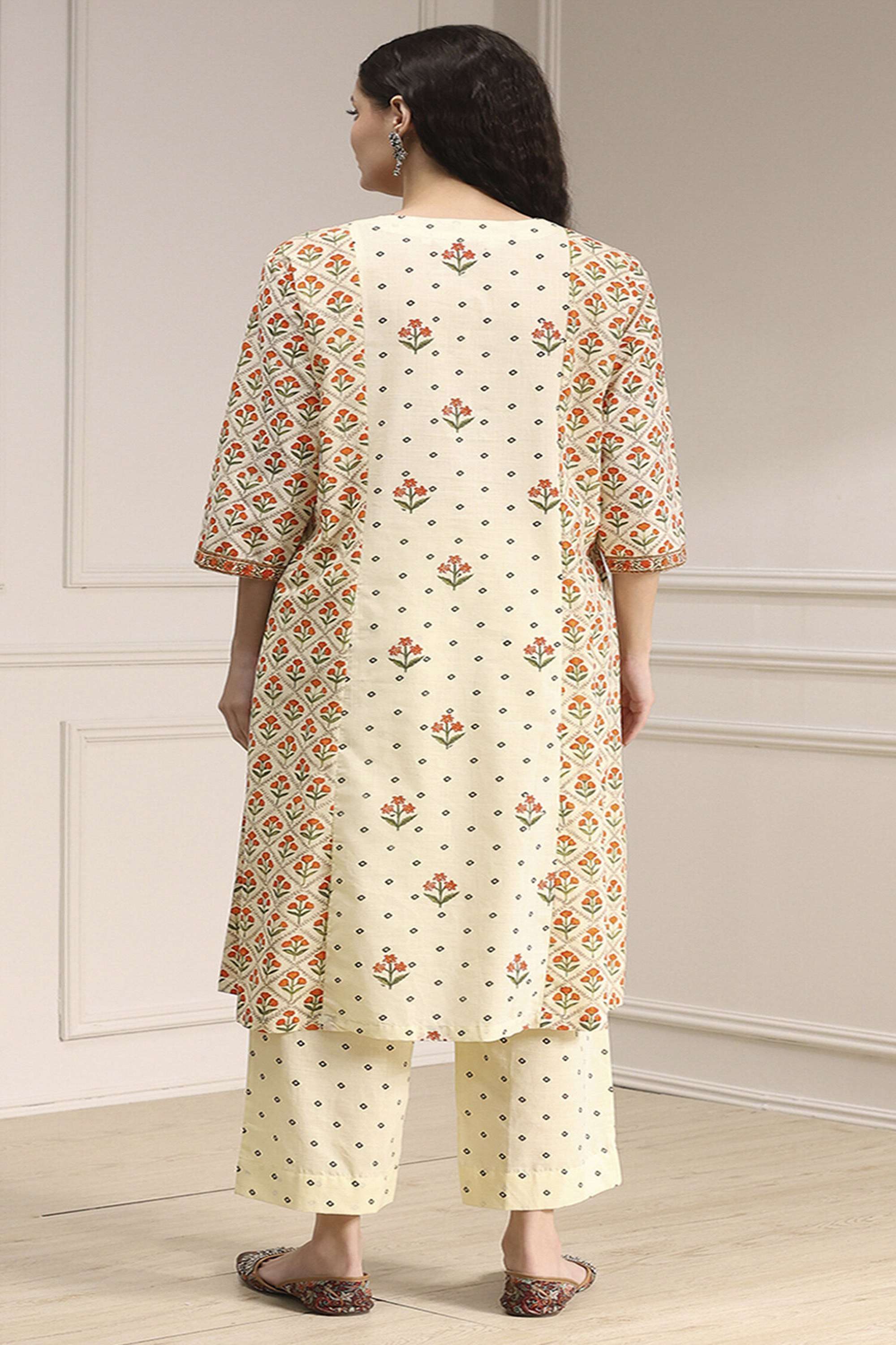 Printed-Cotton-Round-Neck-Women-s-Festive-Wear-Kurta-Set