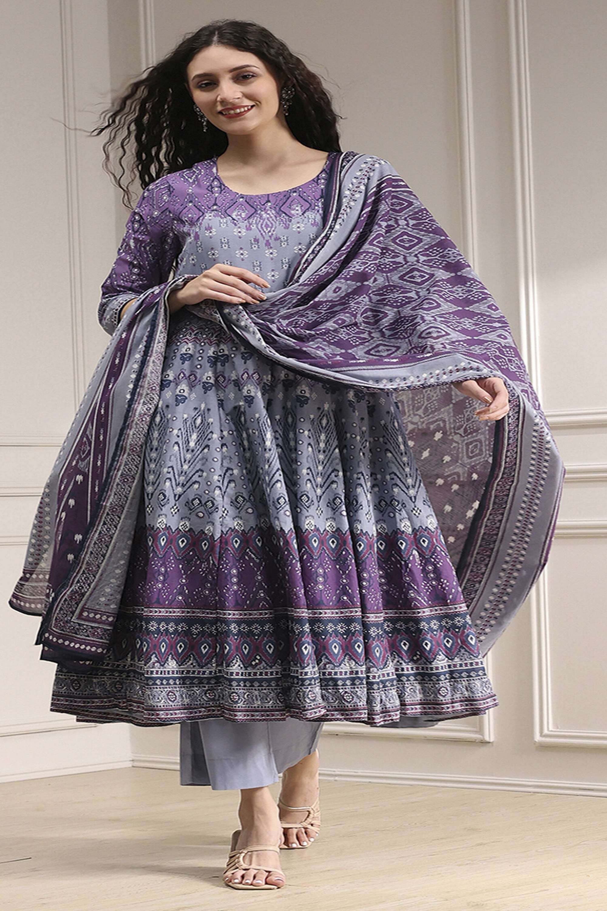 Printed-Cotton-Round-Neck-Women-s-Festive-Wear-Kurta-Set