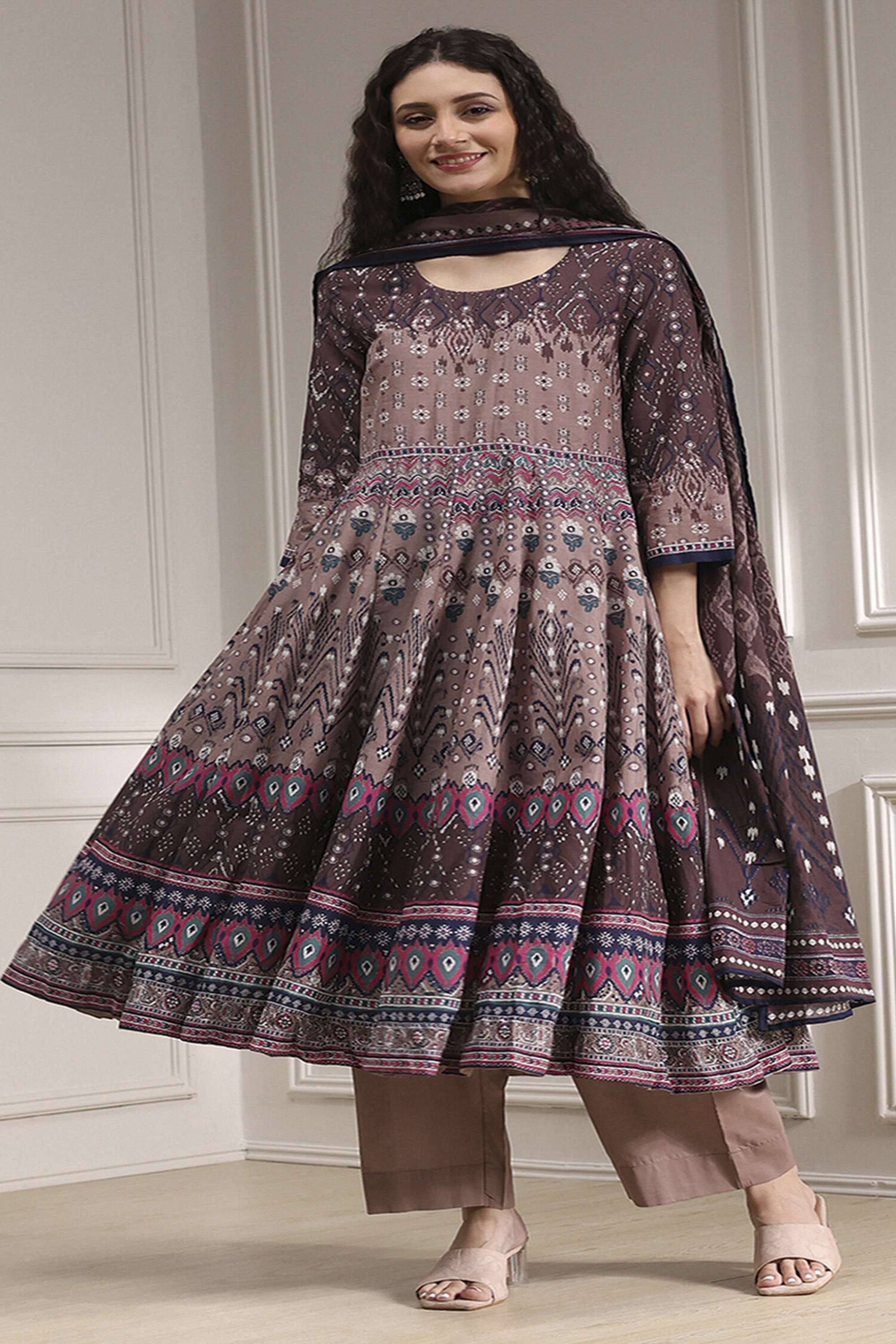 Printed-Cotton-Round-Neck-Women-s-Festive-Wear-Kurta-Set