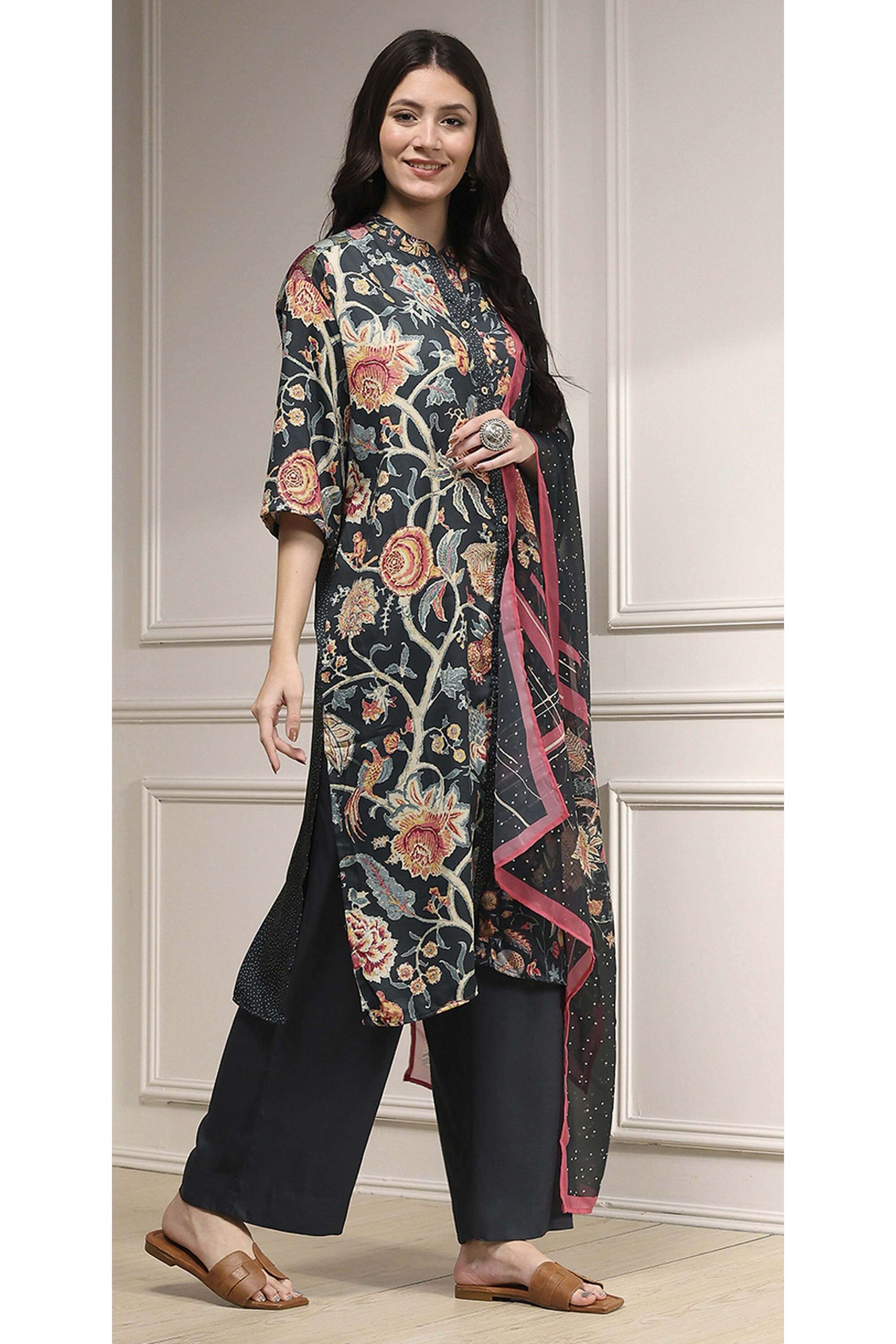Solid-Viscose-Straight-Fit-Women-s-Kurta-Set