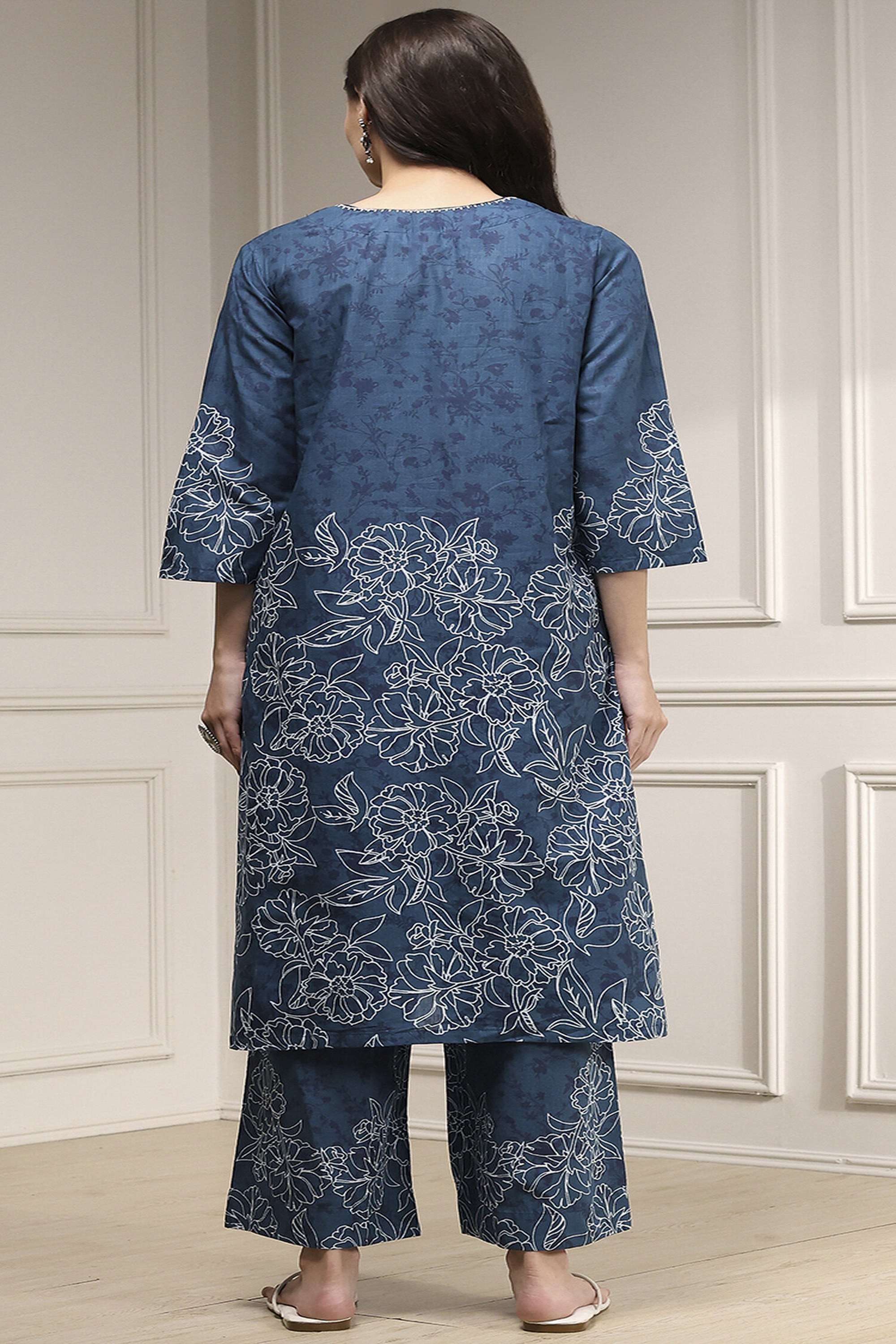 Printed-Cotton-Round-Neck-Women-s-Festive-Wear-Kurta-Set