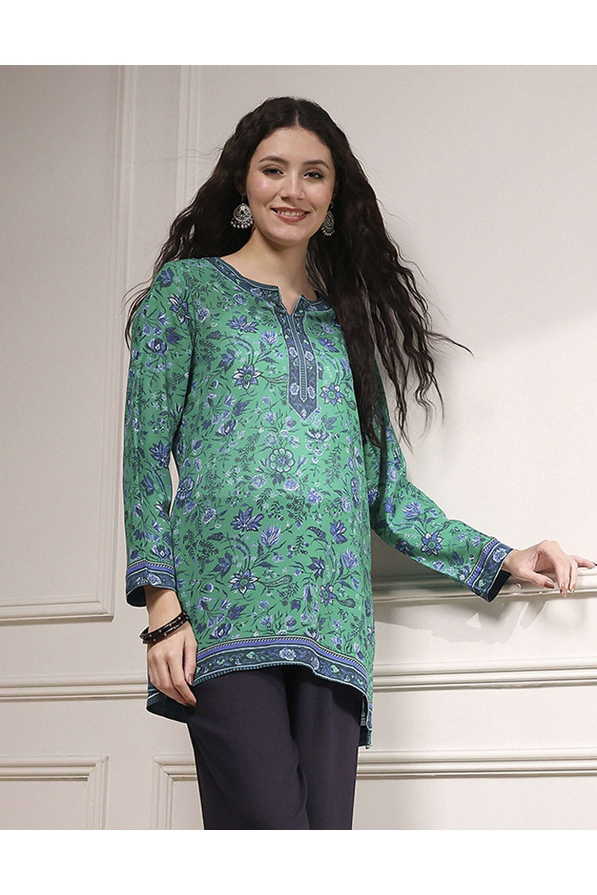 Floral-Polyester-Round-Neck-Women-Fusion-Wear-Kurti