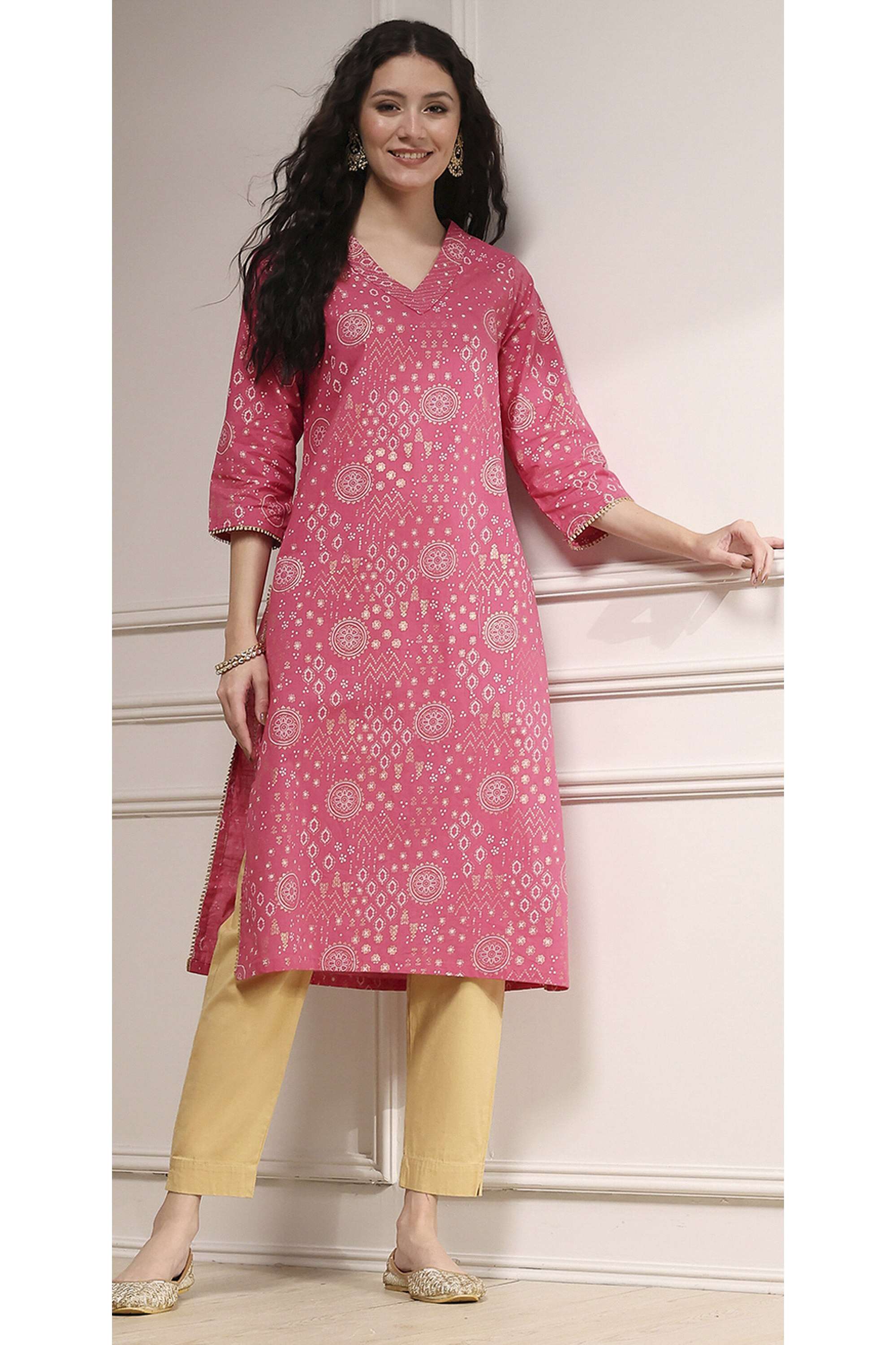 Printed-Cotton-V-Neck-Women-Festive-Wear-Kurta