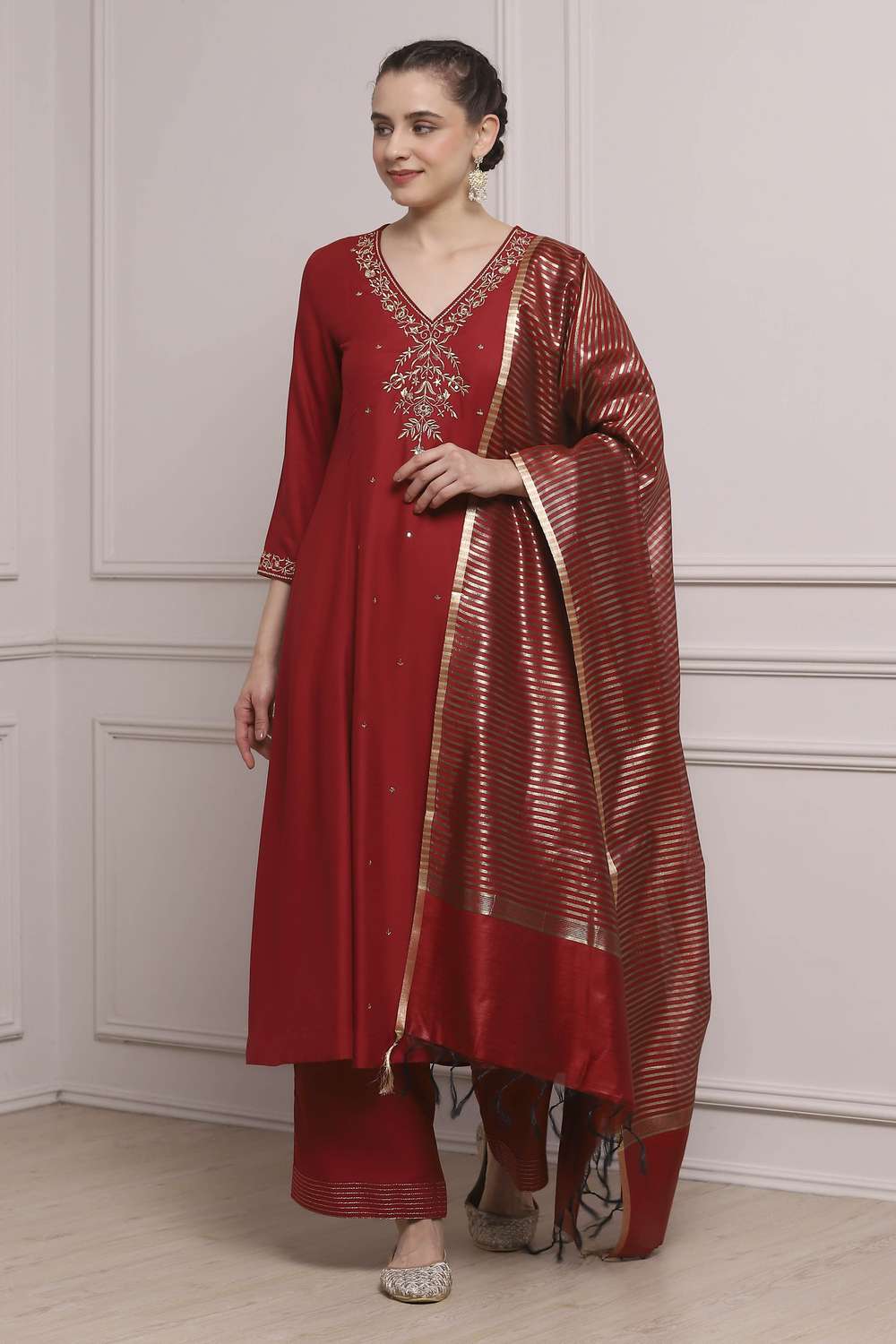 Textured-Rayon-Women-s-Formal-Wear-Kurta-Set