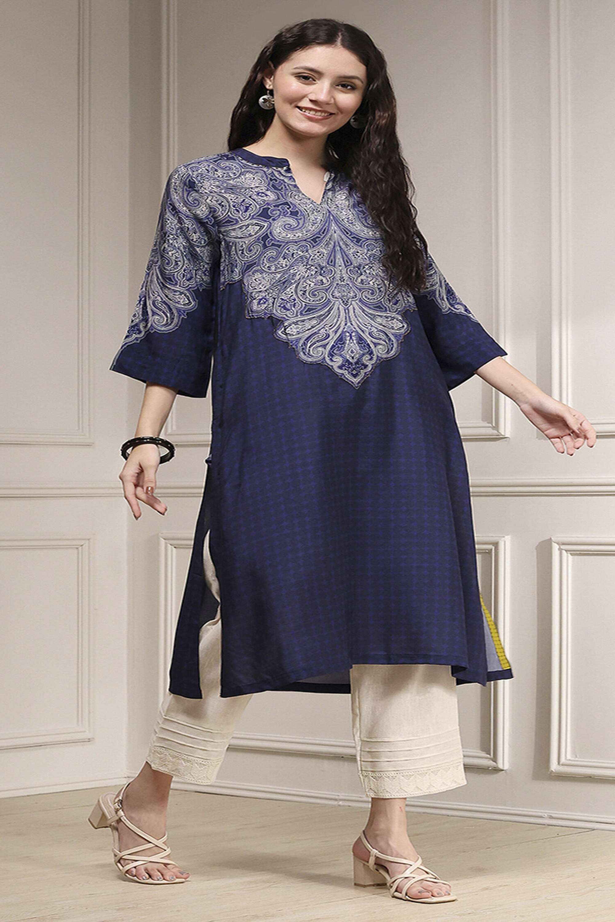 Printed-Blended-Fabric-Y-Neck-Women-s-Festive-Wear-Kurta