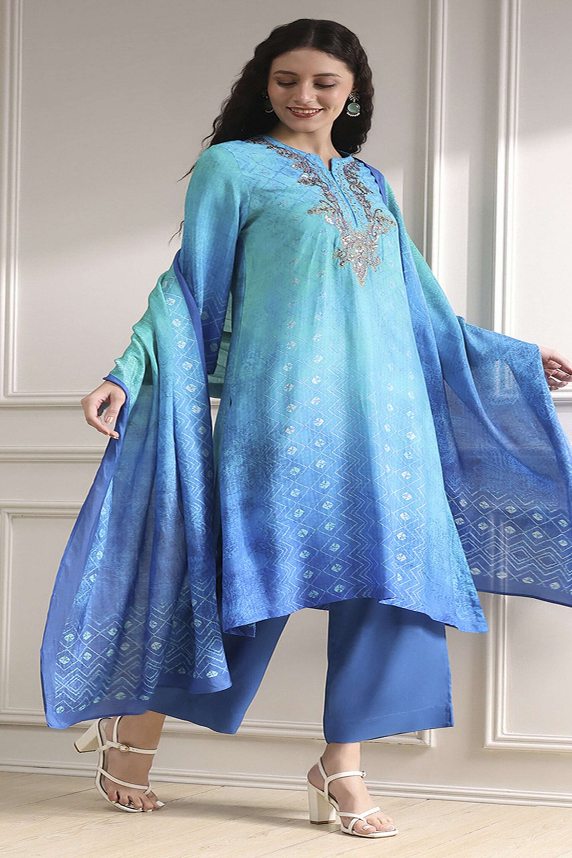 Printed-Modal-Round-Neck-Women-s-Festive-Wear-Kurta-Set