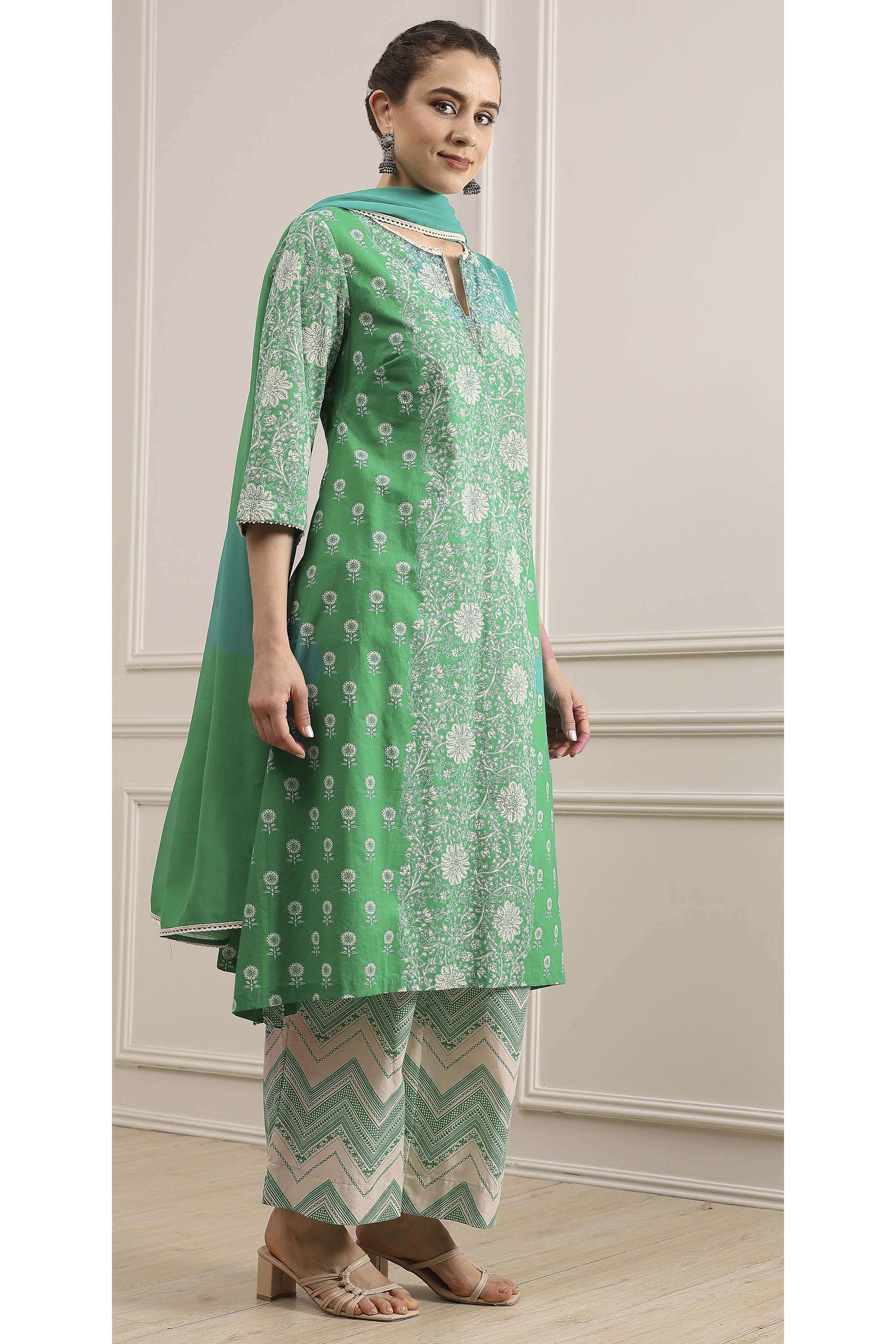 Solid-Cotton-Regular-Fit-Women-s-Kurta-Set