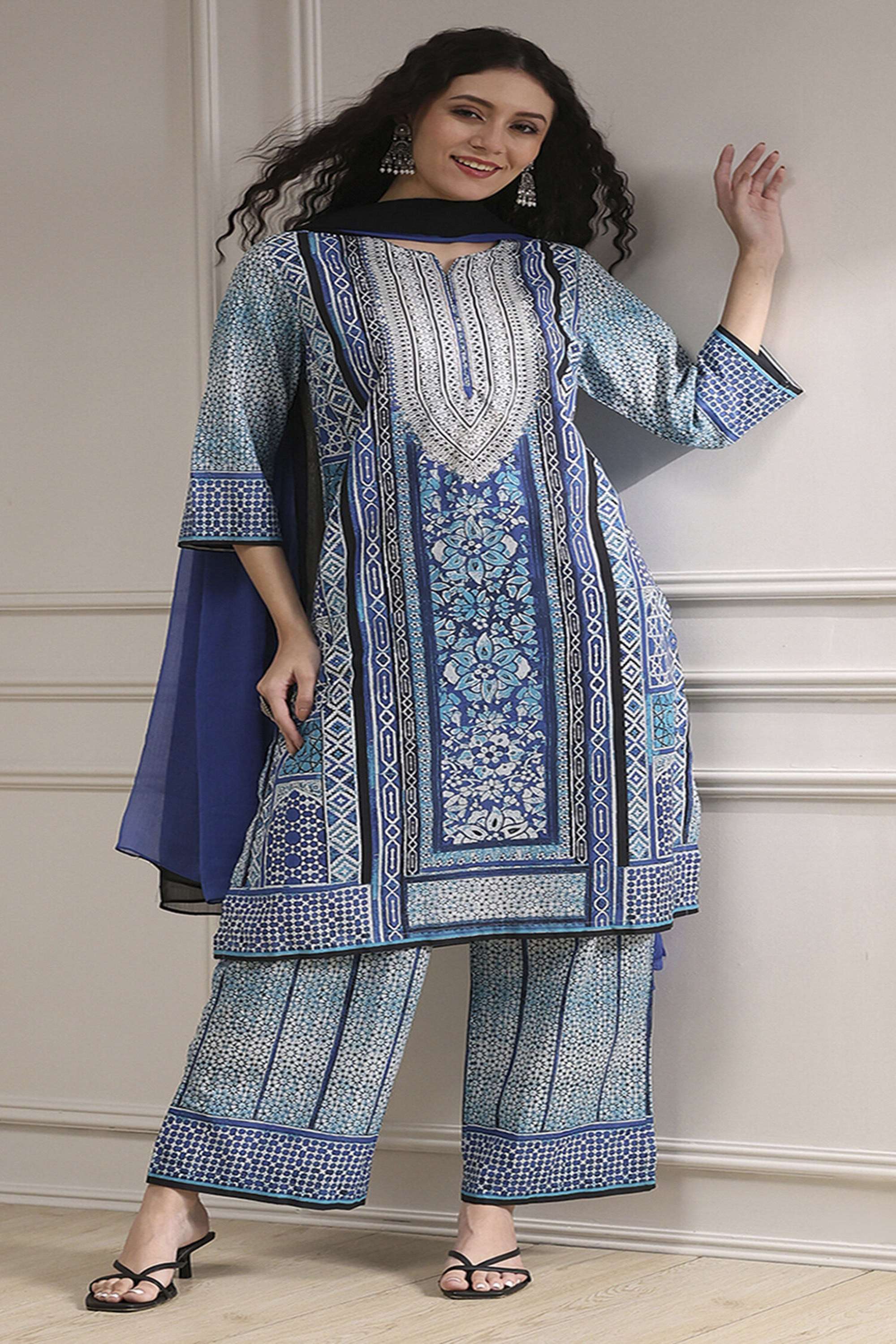 Printed-Cotton-Round-Neck-Women-s-Festive-Wear-Kurta-Set