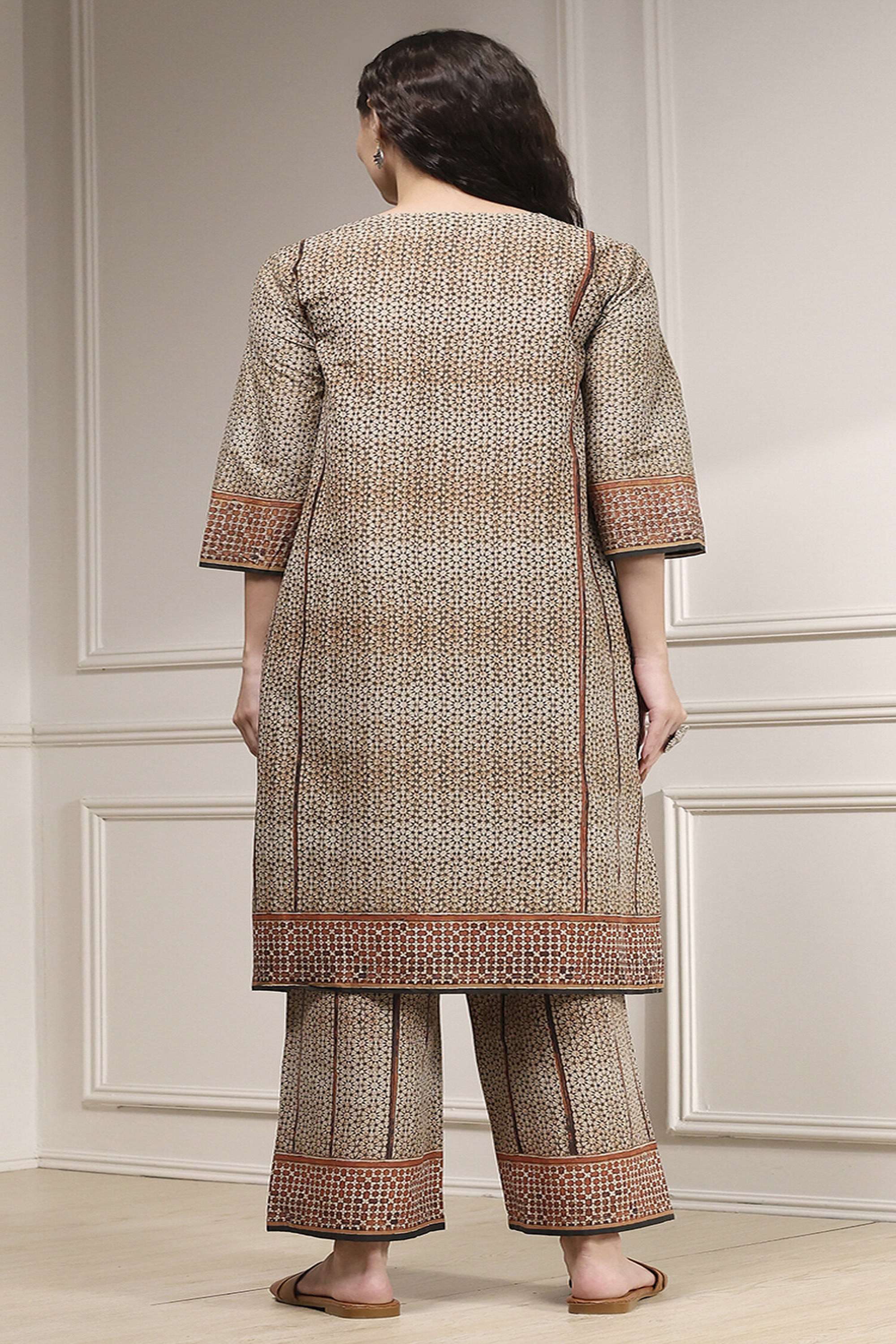 Printed-Cotton-Round-Neck-Women-s-Festive-Wear-Kurta-Set