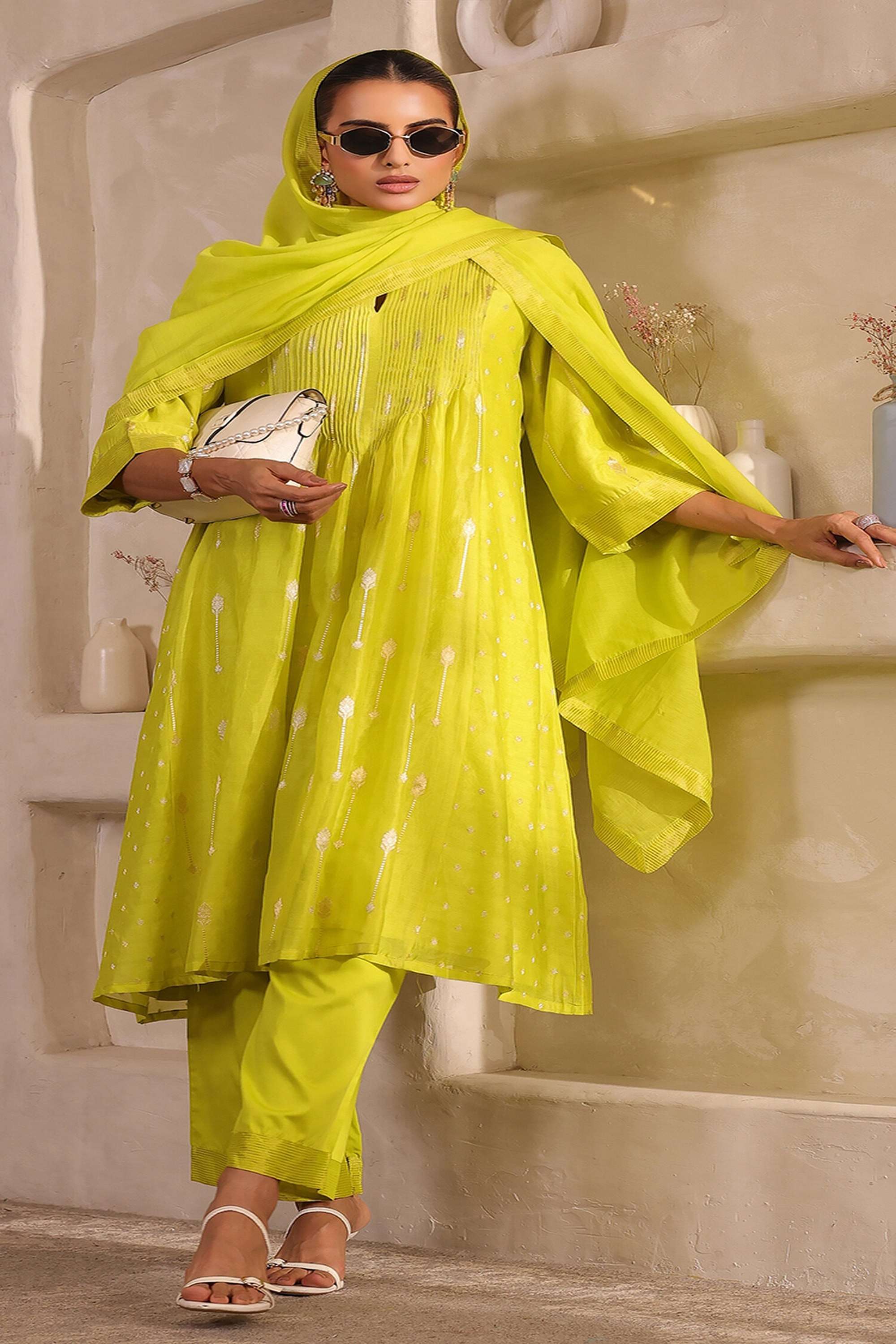 Tie-&-Dye-Regular-Fit-Silk-Women-s-Festive-Wear-Palazzos