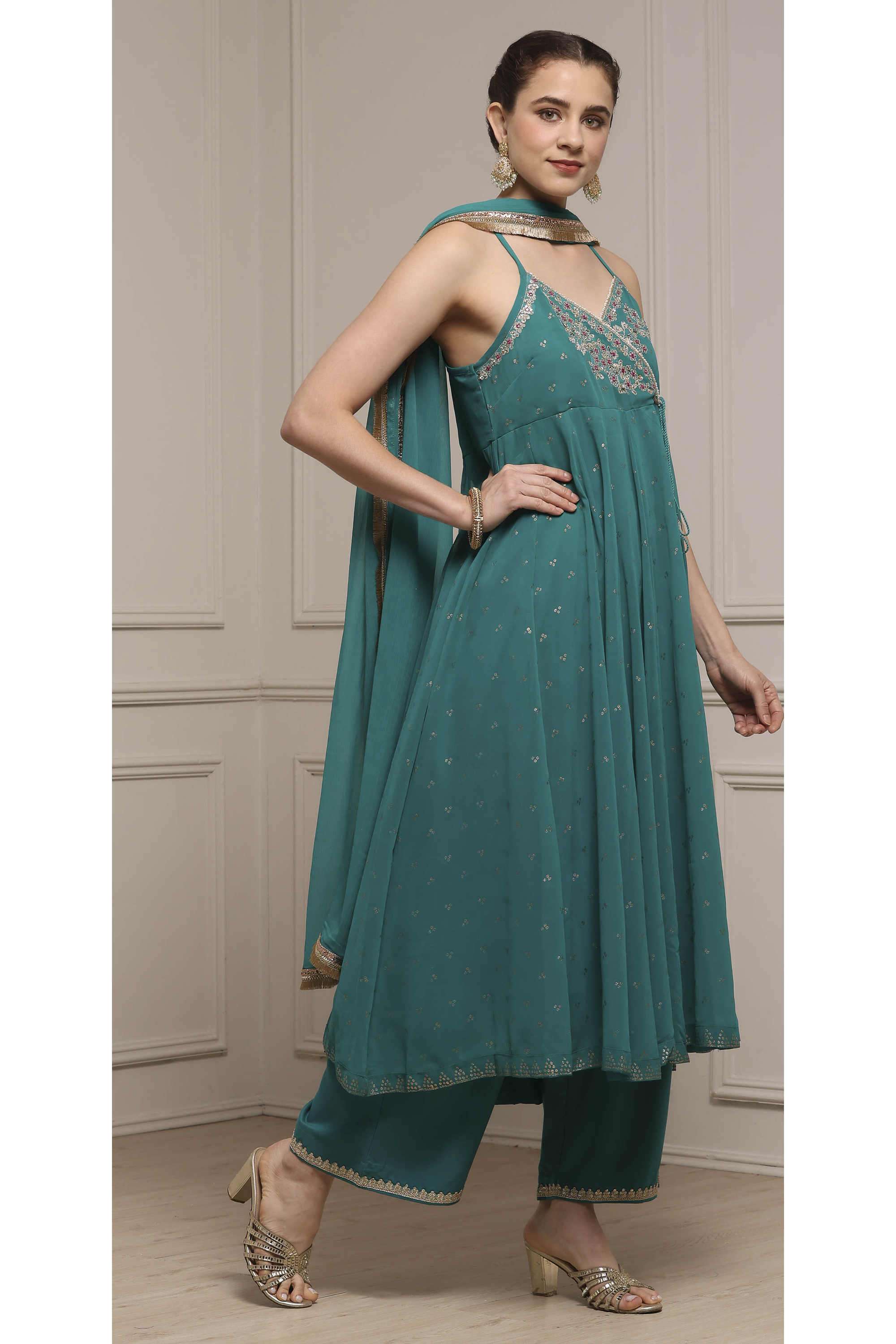 Floral-Sweetheart-Neck-Polyester-Women-Kurta-Set