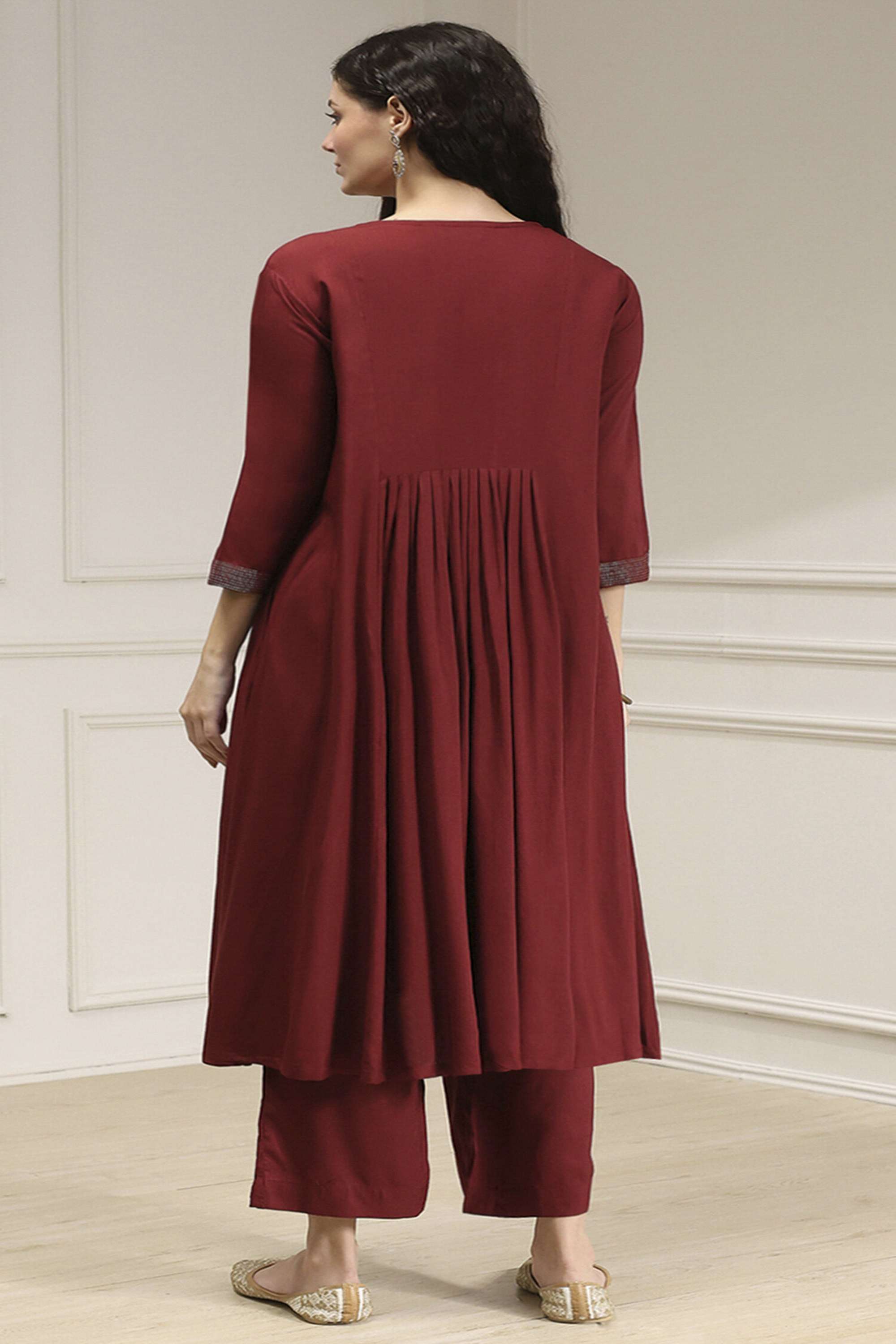 Tie-&-Dye-Rayon-V-Neck-Women-s-Festive-Wear-Kurta-Set