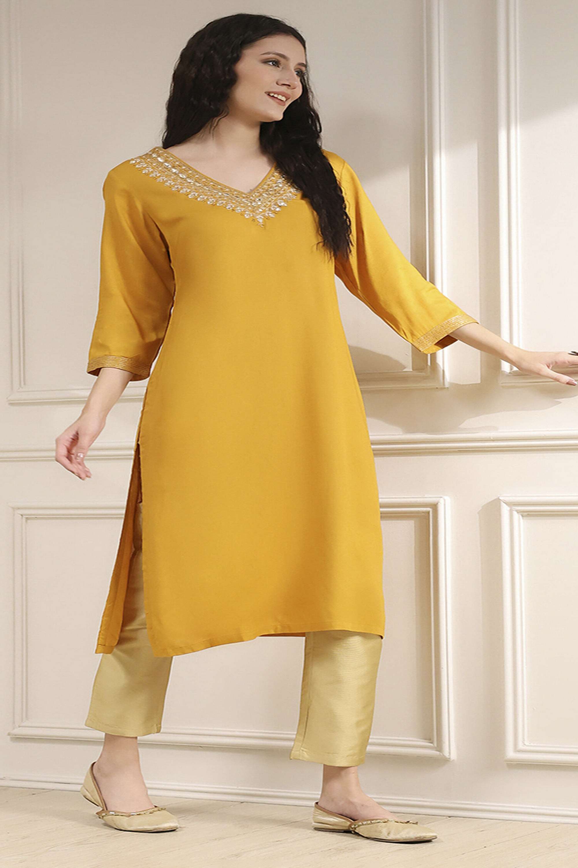 Solid-Viscose-V-Neck-Women-s-Festive-Wear-Kurta