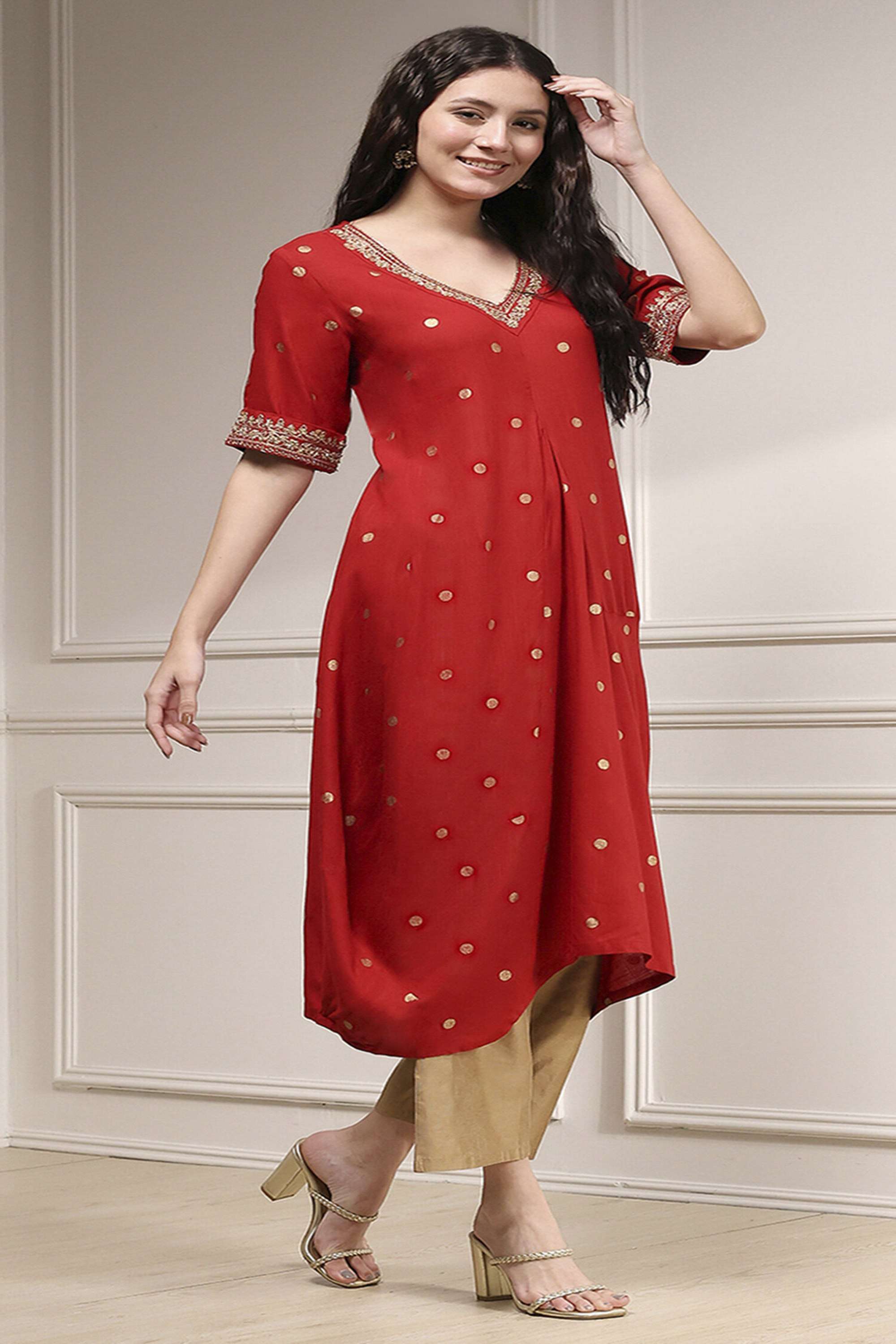 Printed-Blended-Fabric-V-Neck-Women-s-Festive-Wear-Kurta