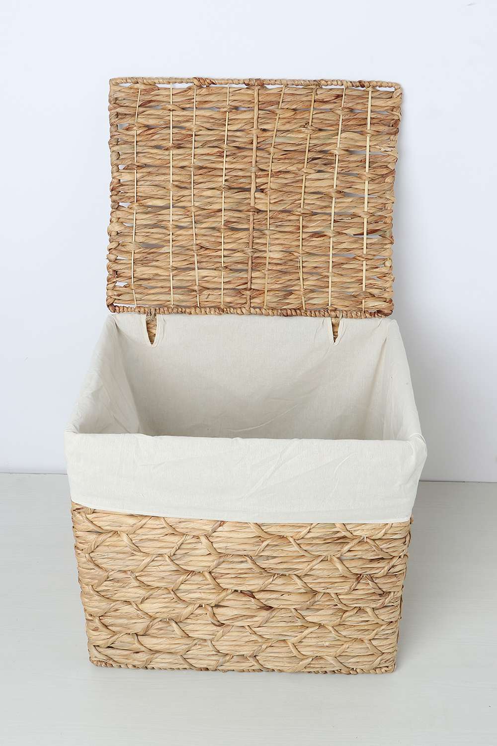 Water-Hyacinth-Laundry-With-Cotton-Linning-45-Cm