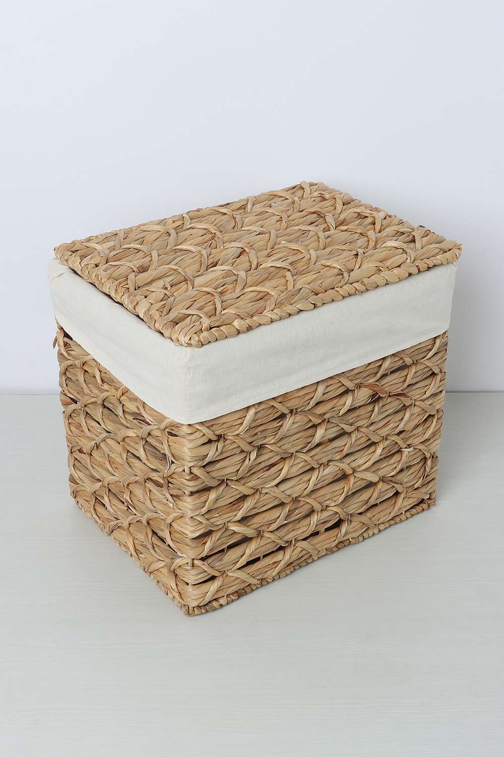 Water-Hyacinth-Laundry-With-Cotton-Linning-35-Cm