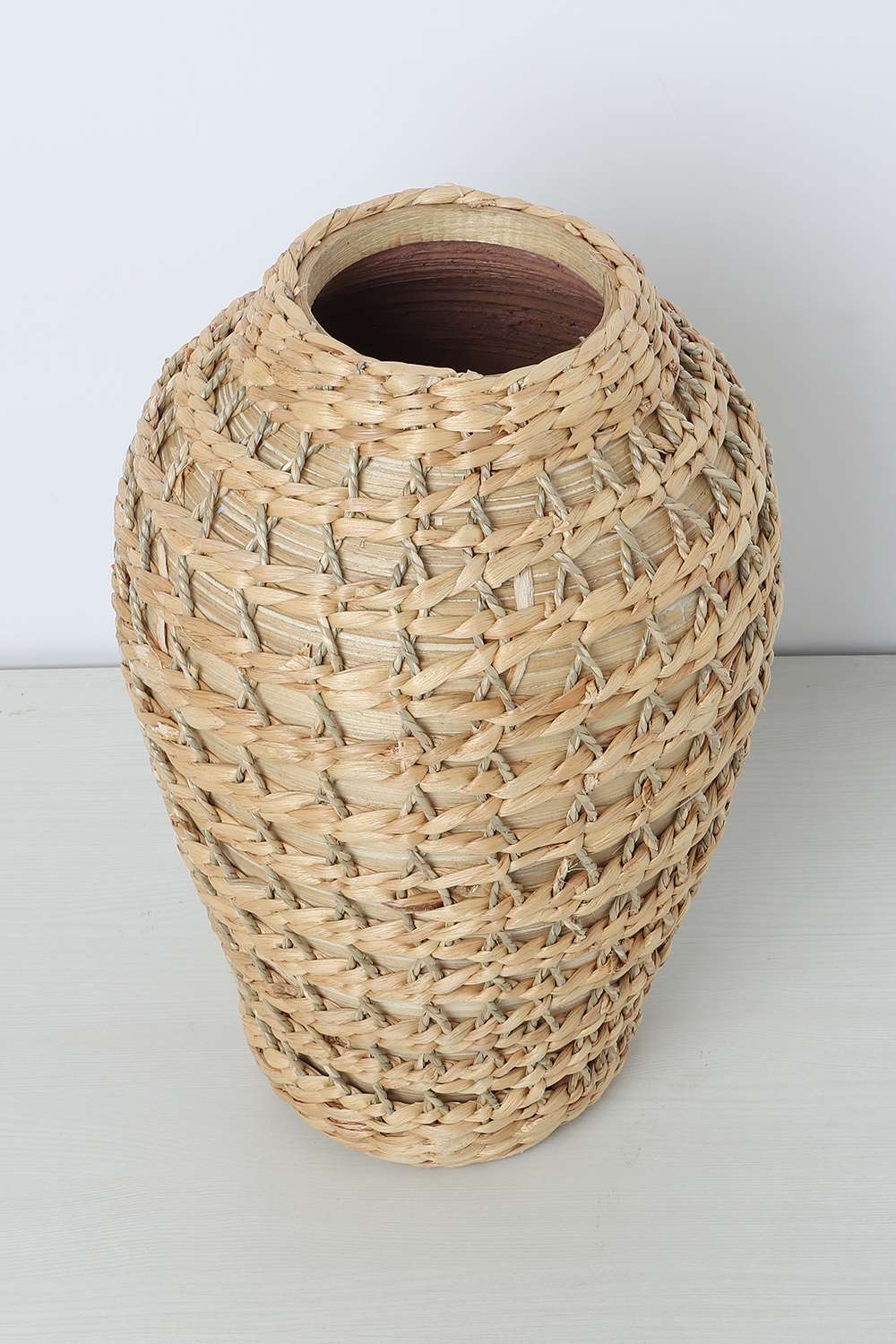 Water-Hyacinth-Artisa-Vase-34-cm