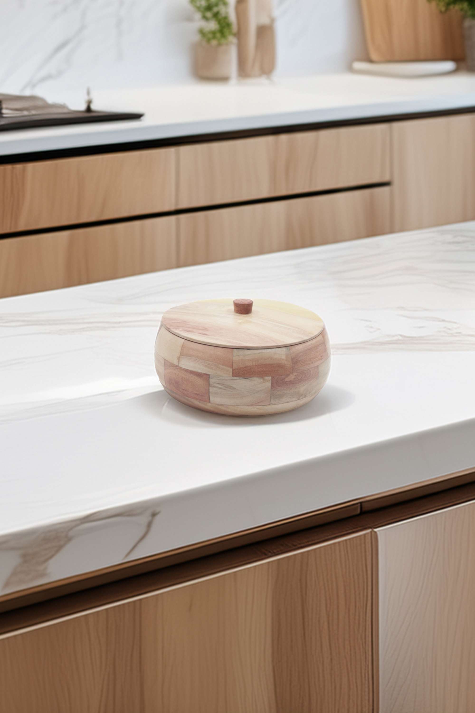 Neem-Wood-Casserole-With-Dvidr-22Cm