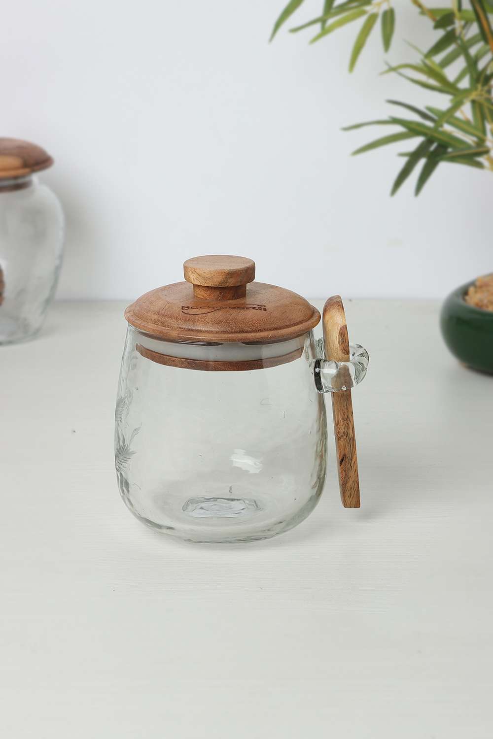 Container-Etchd-Wth-Wdn-Spn-700Ml