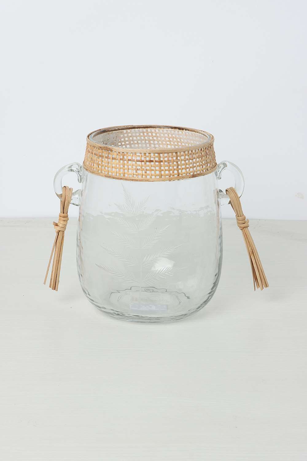 Vase-With-Tasel-Trim-18-cm