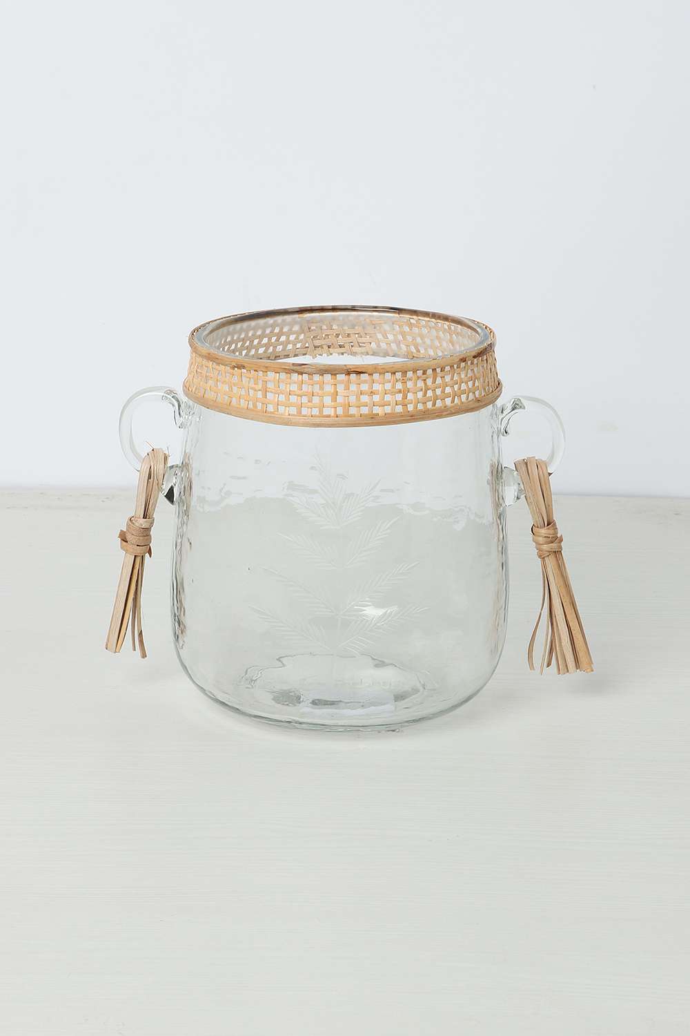 Vase-With-Tasel-Trim-15-cm