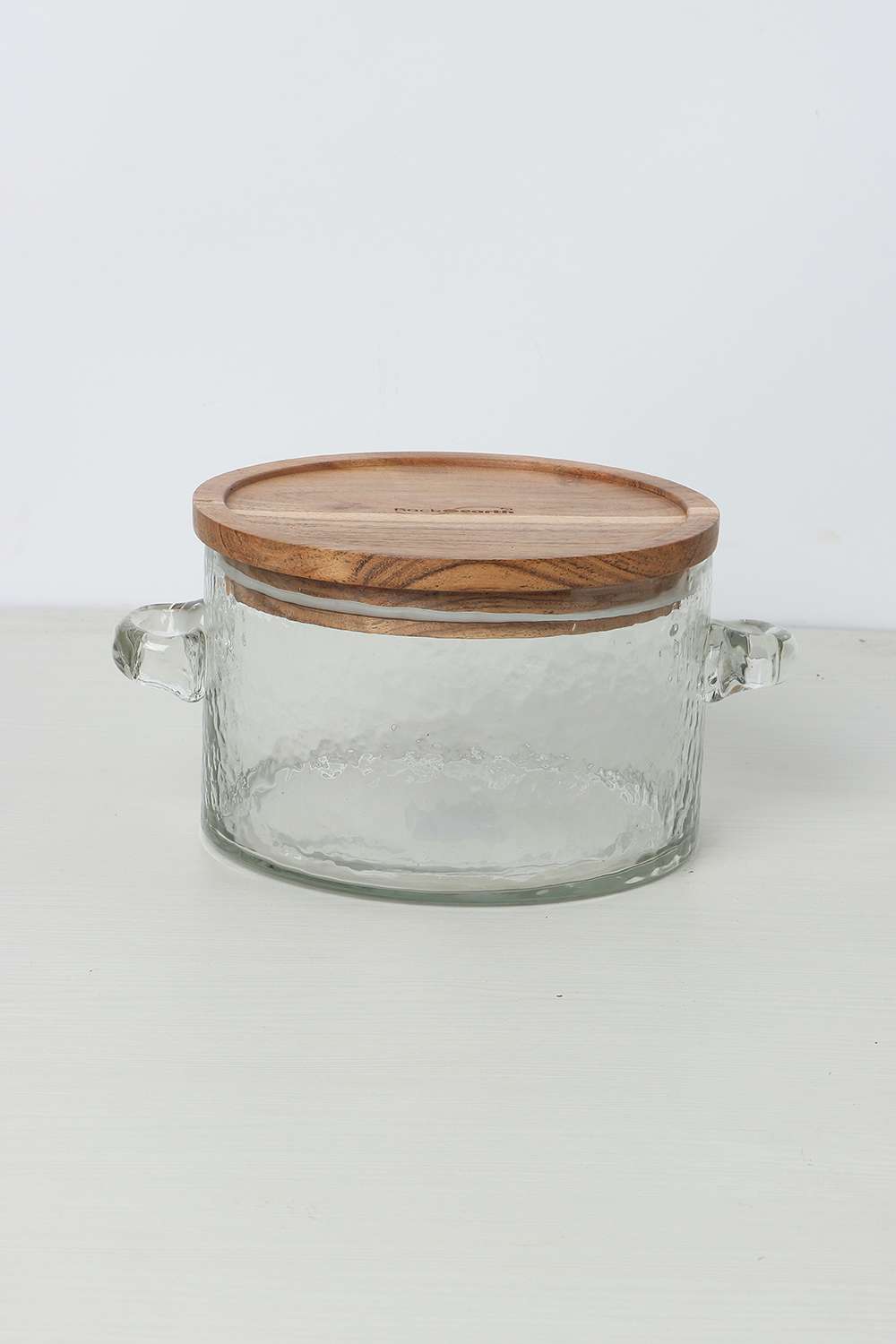 Serving-Bowl-Wth-Wooden-Lid-1.6-L