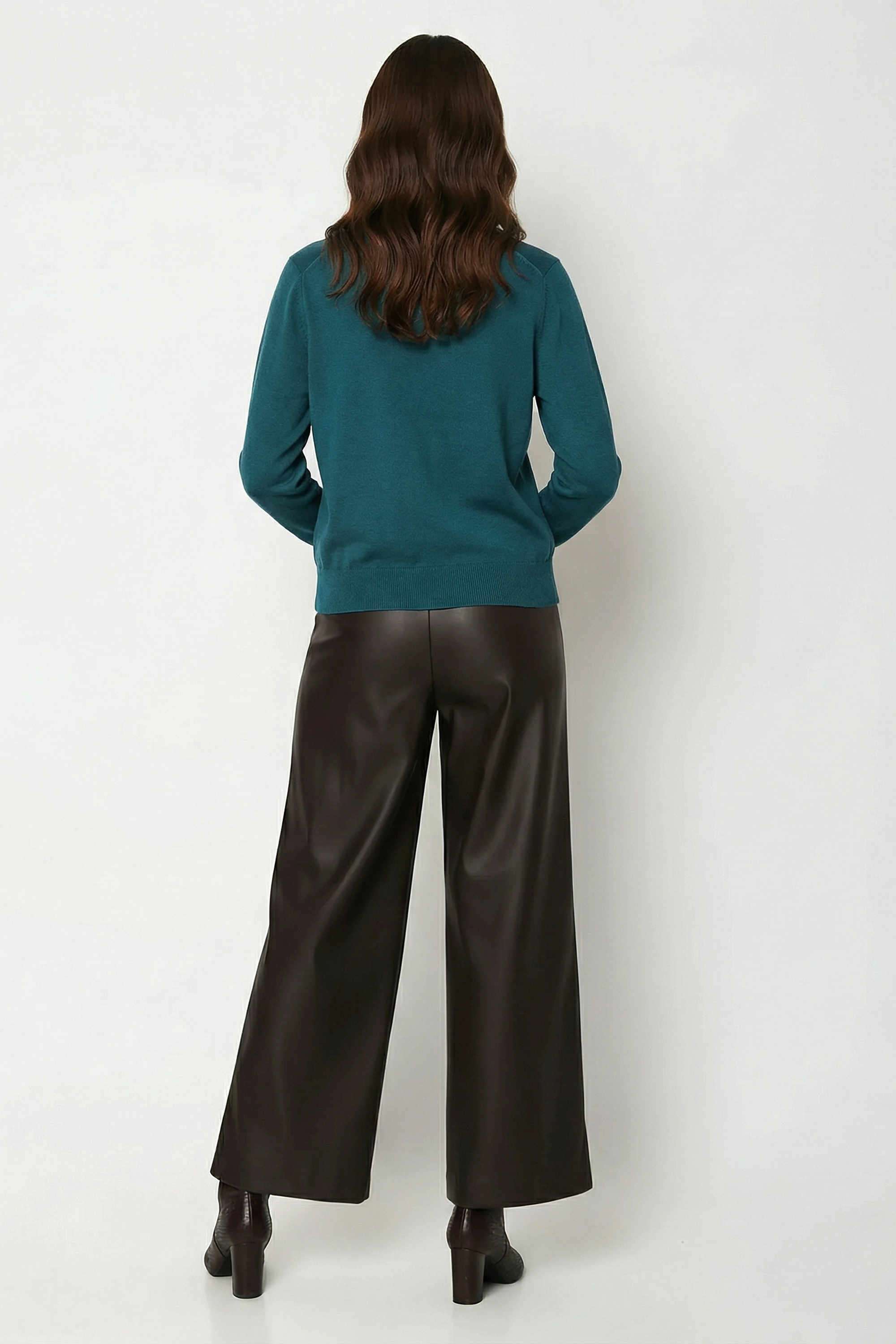 Solid-Round-Neck-Blended-Fabric-Women-s-Sweater