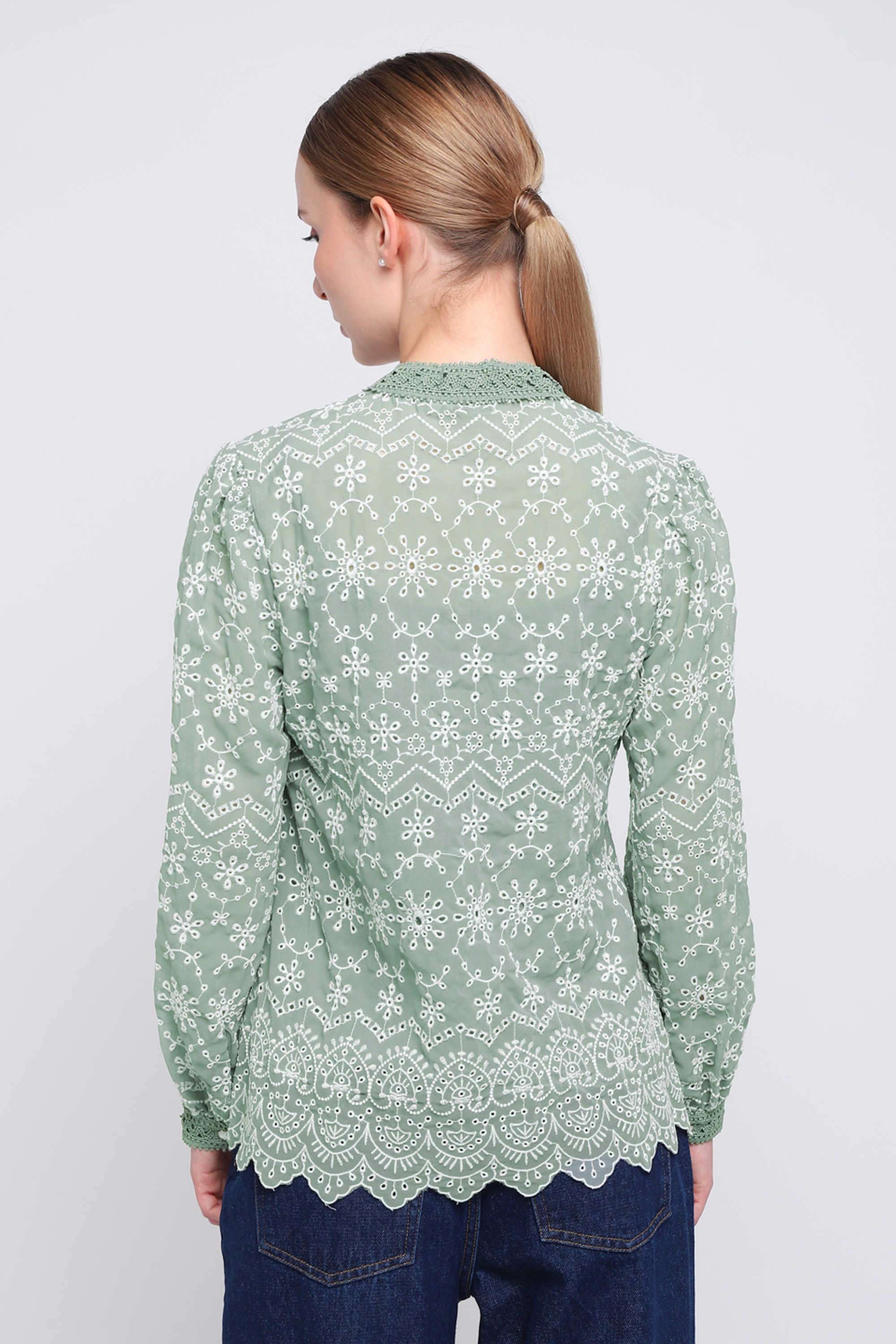 Solid-Georgette-Regular-Fit-Women-s-Top