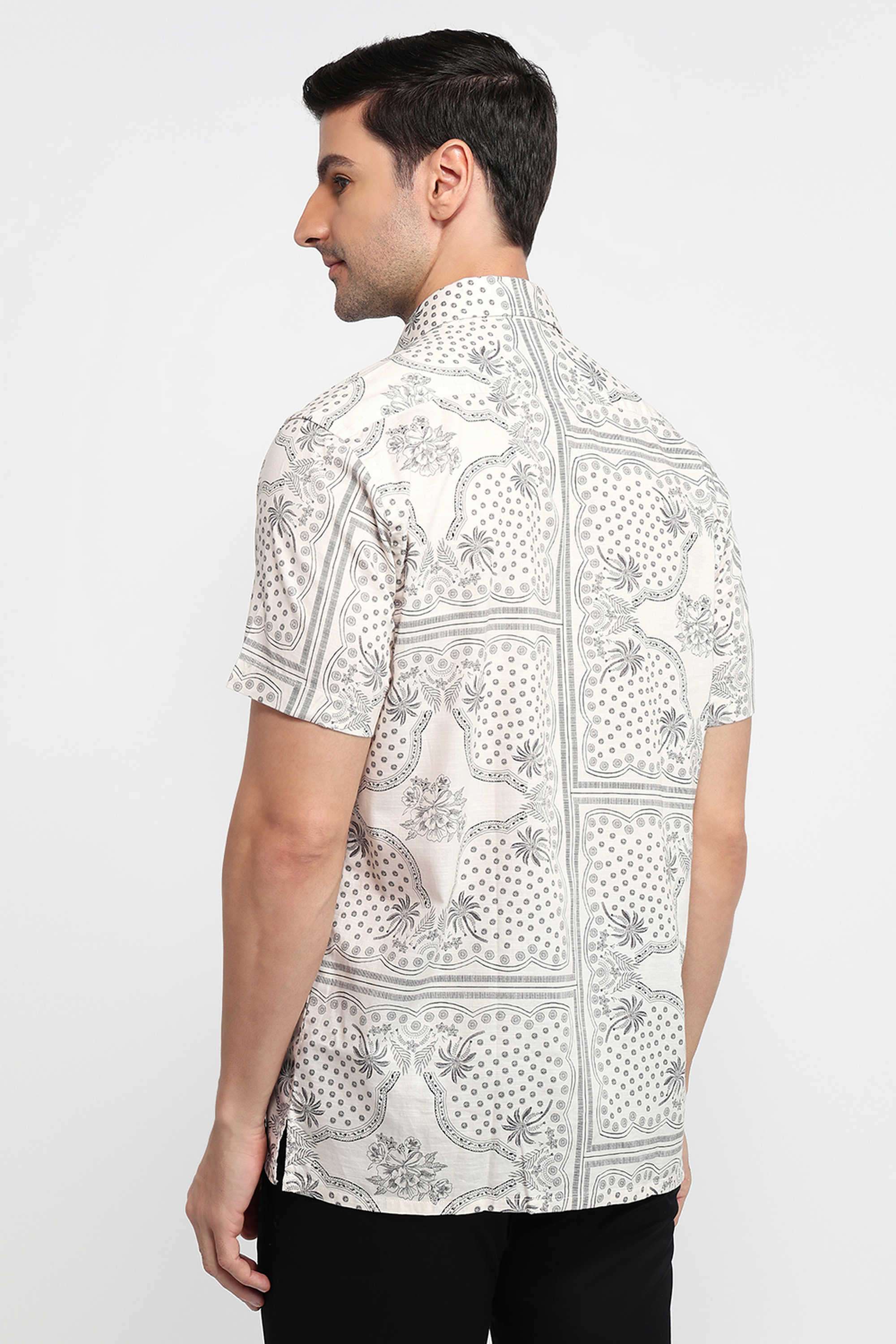 Printed-Cotton-Regular-Fit-Men-s-Casual-Shirt