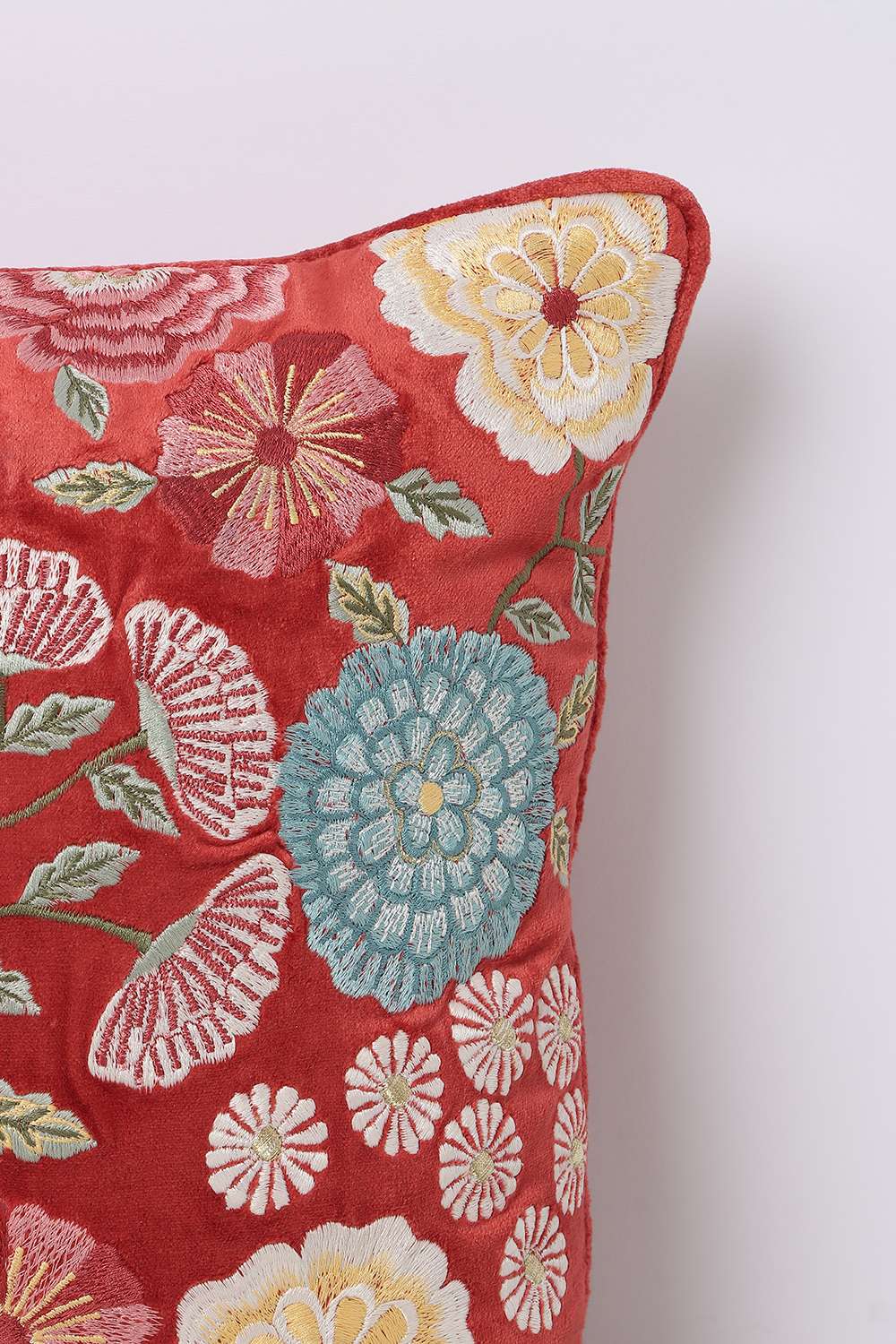 Po-Meadow-Mist-Velvet-Floral-40x40-Cushion-Cover