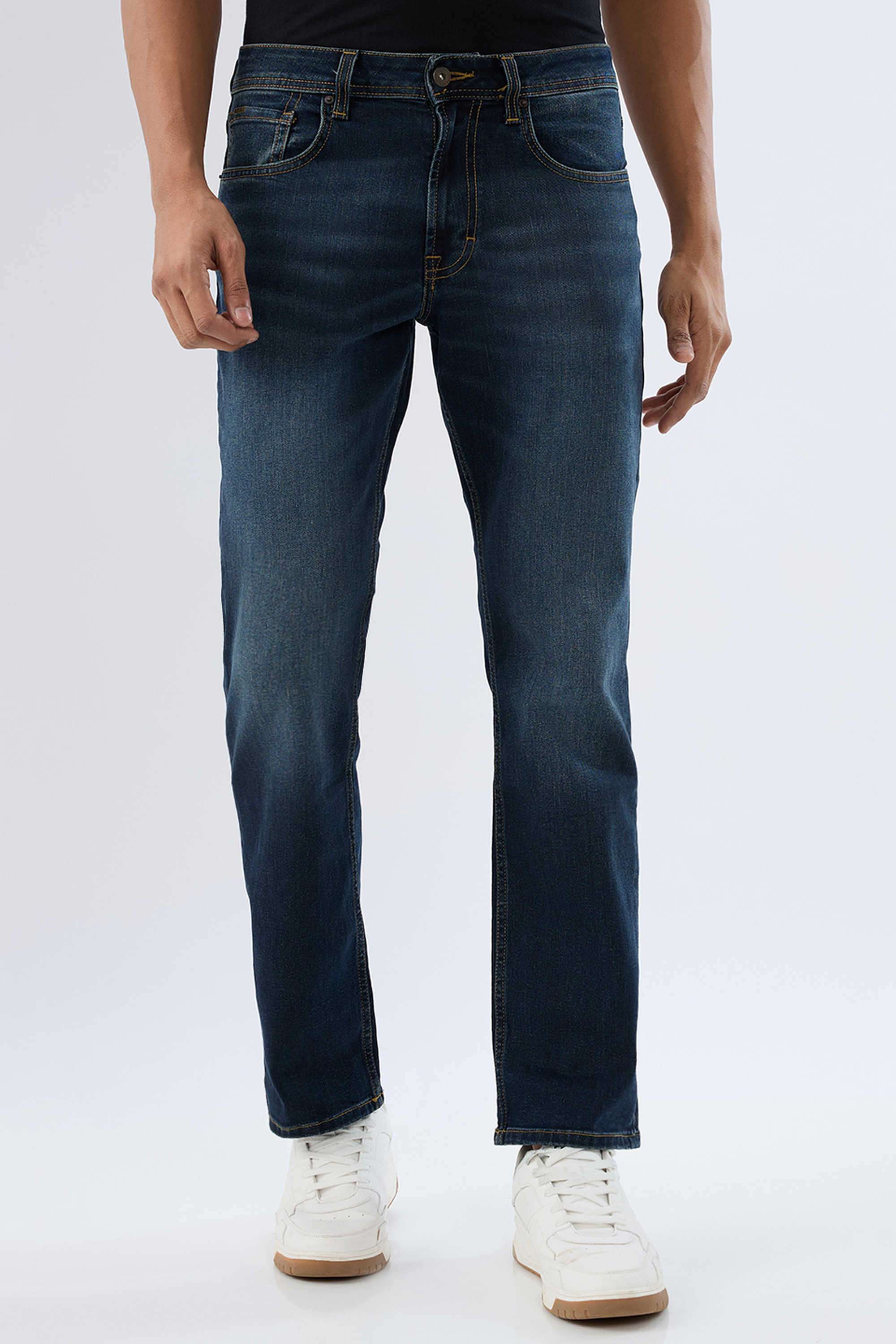 Light-Wash-Cotton-Relaxed-Fit-Men-Jeans