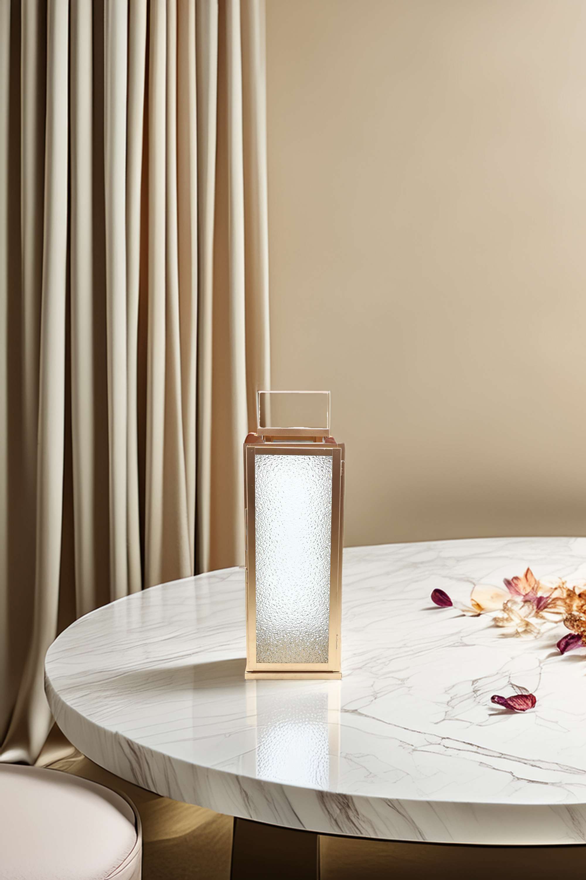 Amora-Sleek-Cutwork-Lantern-38-cm