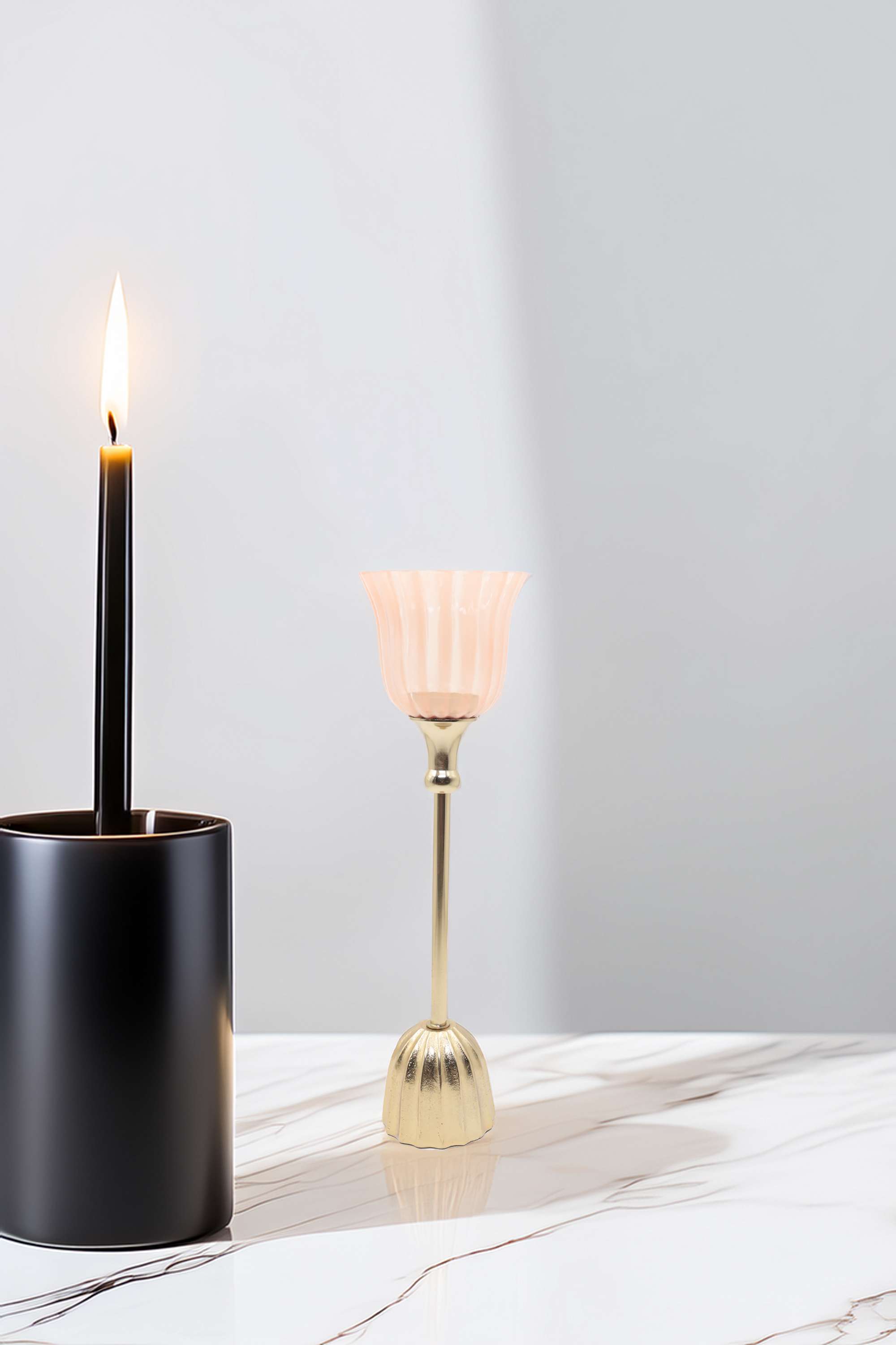 Amora-Glas-Floral-Sleek-Candle-Stnd-42-cm