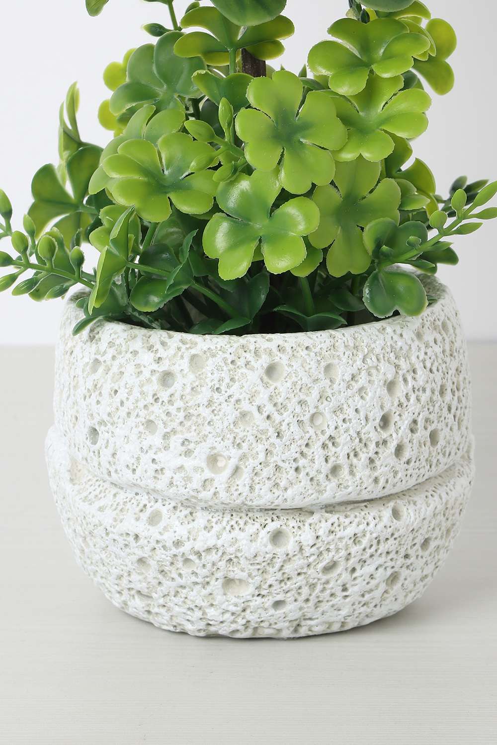 Noir-2Tier-Magnolia-Potted-Flower-32-cm