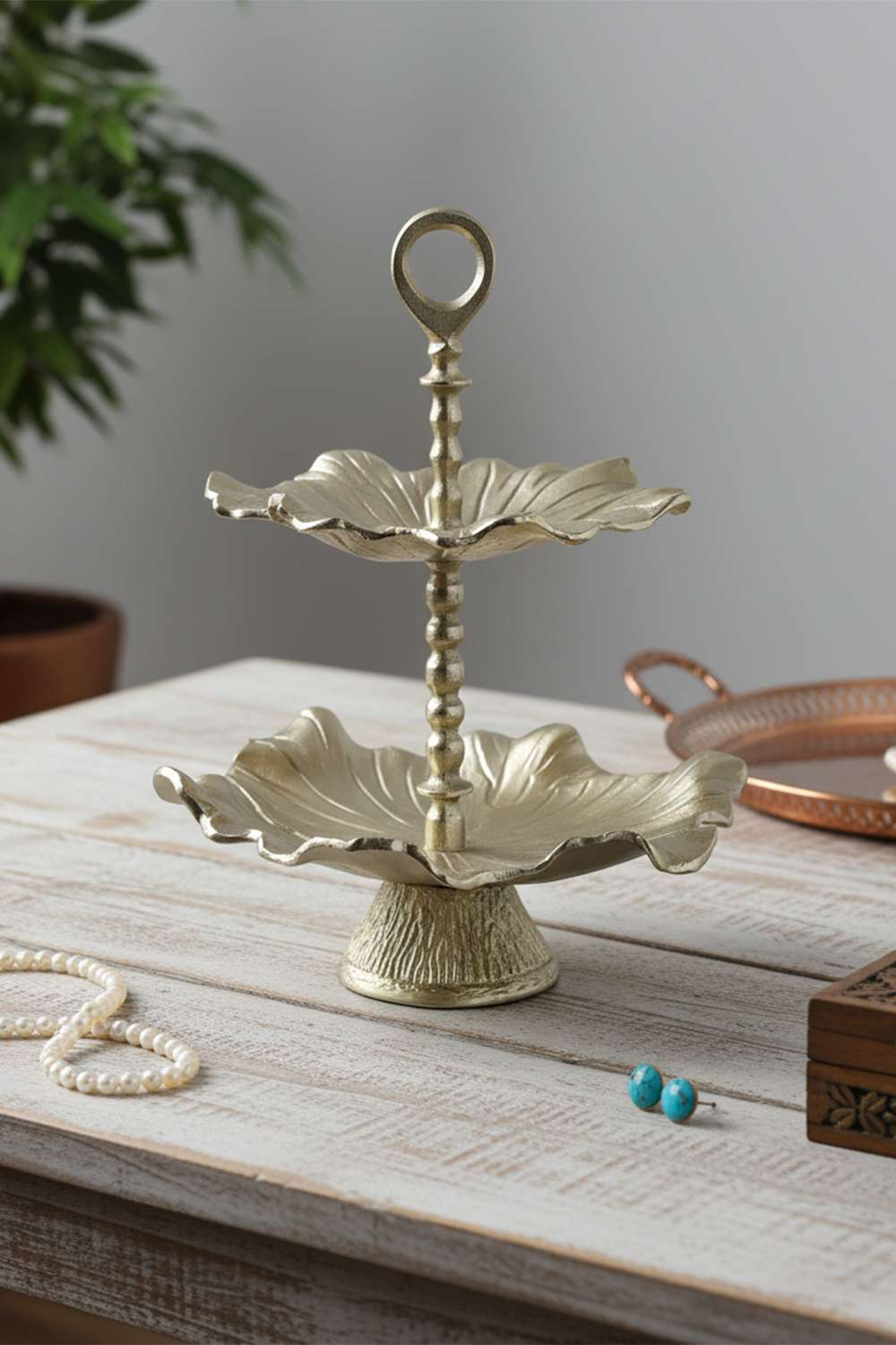 Amora-2-Tier-Metal-Platter-Stand-Gold-43-cm