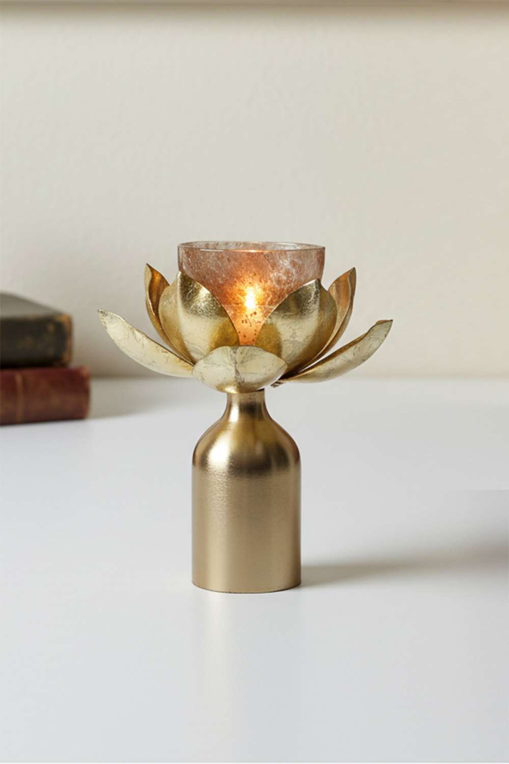 Amora-Metal-Slk-Lotus-Candle-Stand-25-cm