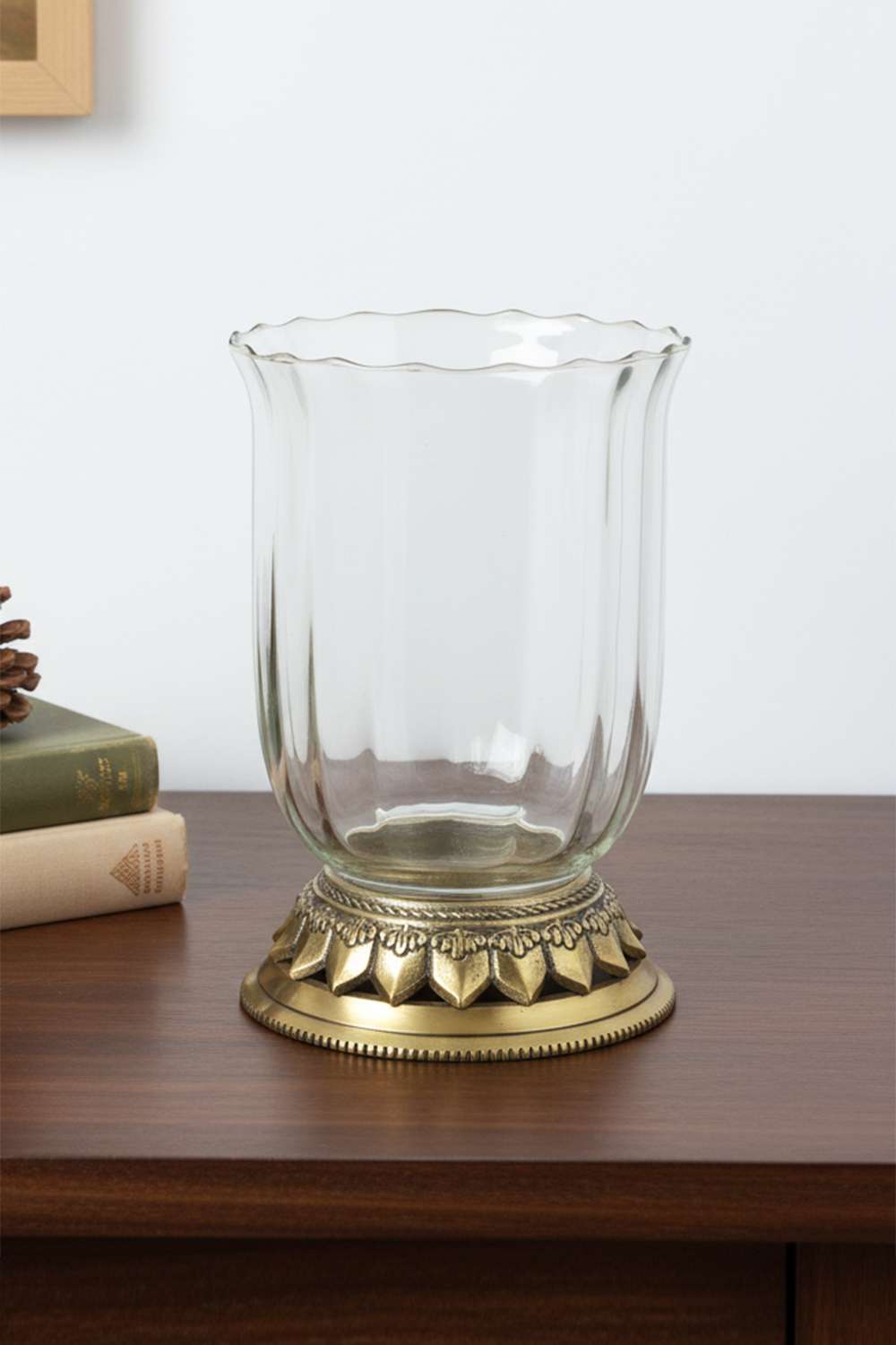 Amora-Antique-Metal-Lotus-Base-Hurricane-20-cm