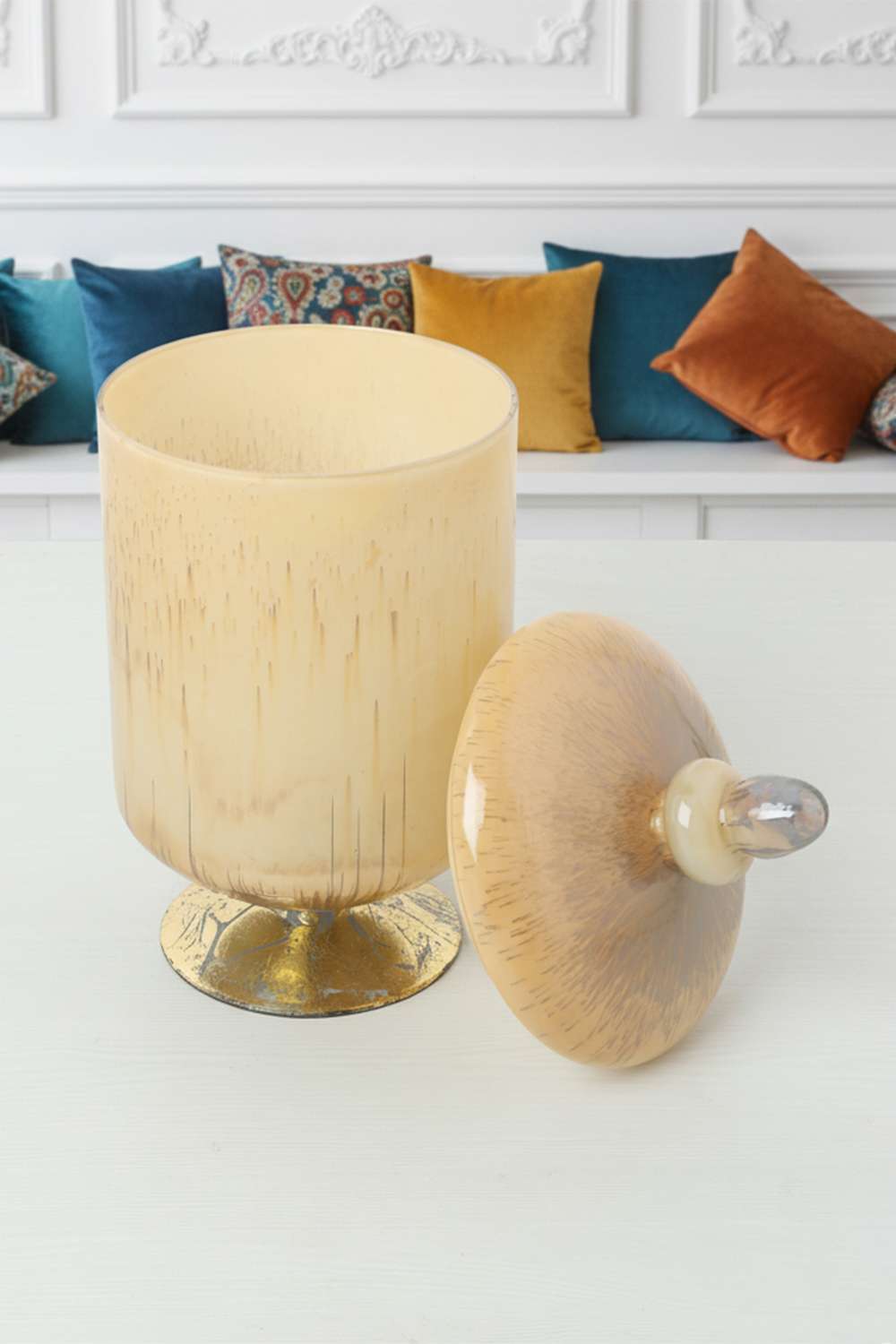 Urban-Oasis-Glass-Textured-Objet-Urn-34-cm